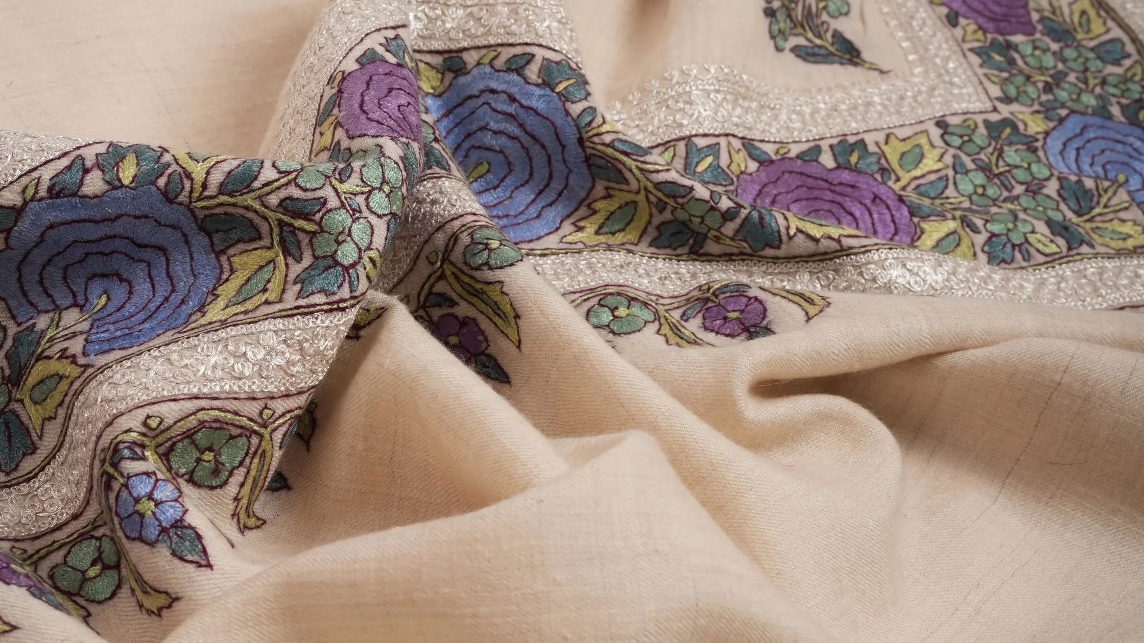 Why-Does-Your-Cashmere-Scarf-Shed-Tips-to-Maintain-Its-Softness Shahkaar