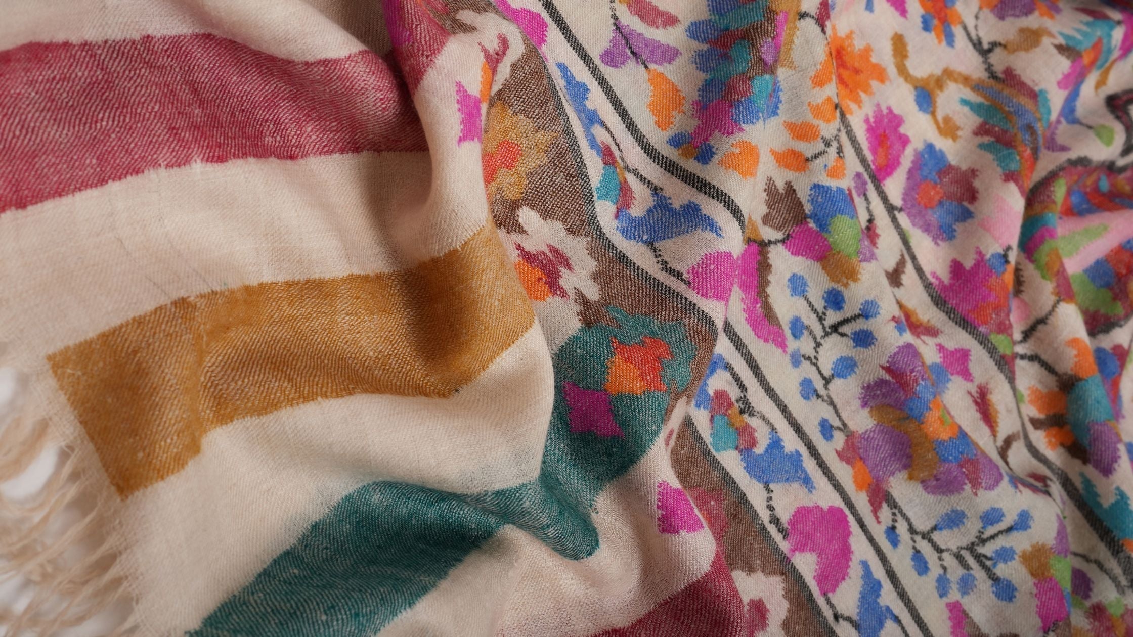 7 Mistakes to Avoid When Buying a Kani Pashmina Shawl Online