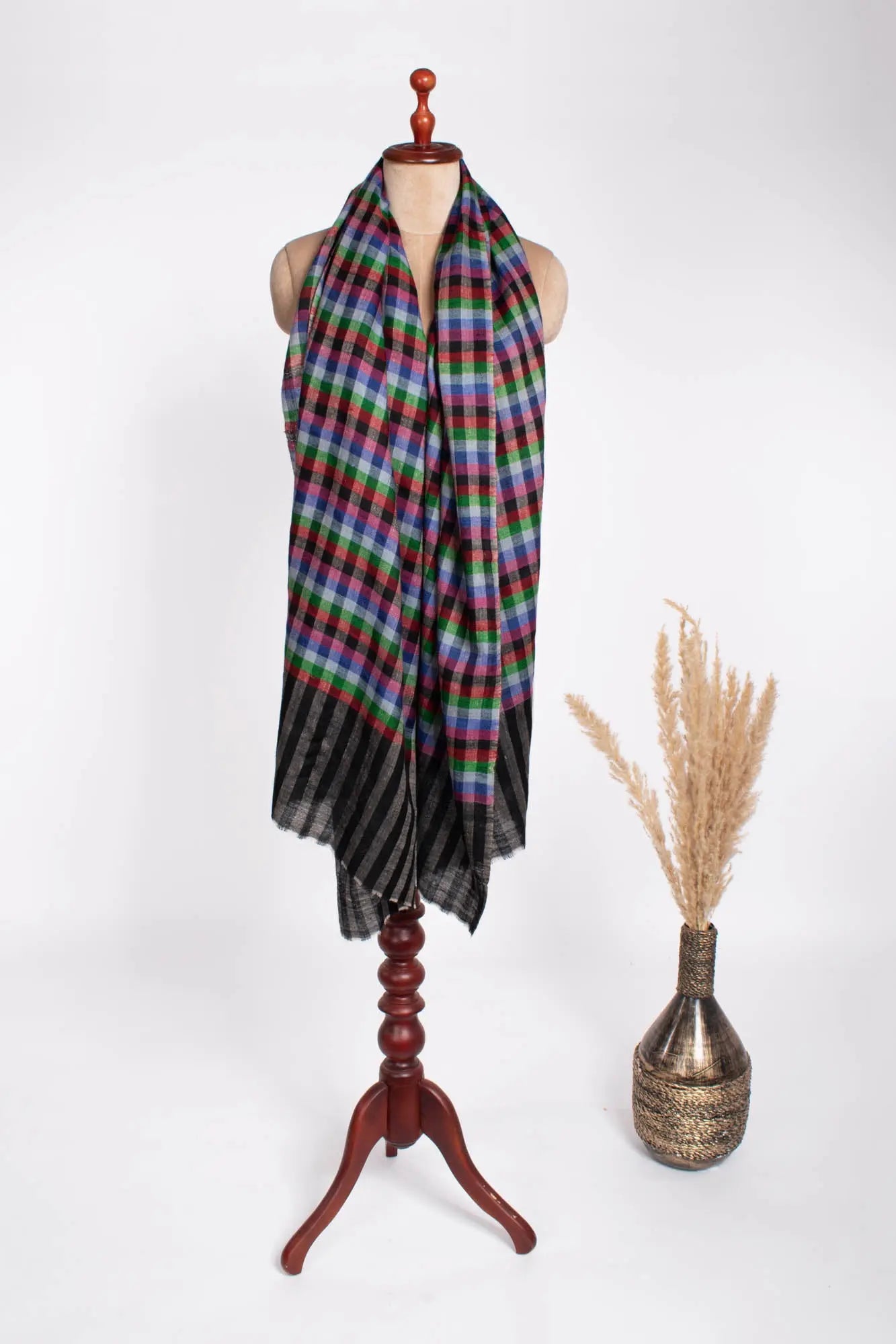 Artistically Handcrafted Cashmere Scarf - TAMESIDE Shahkaar