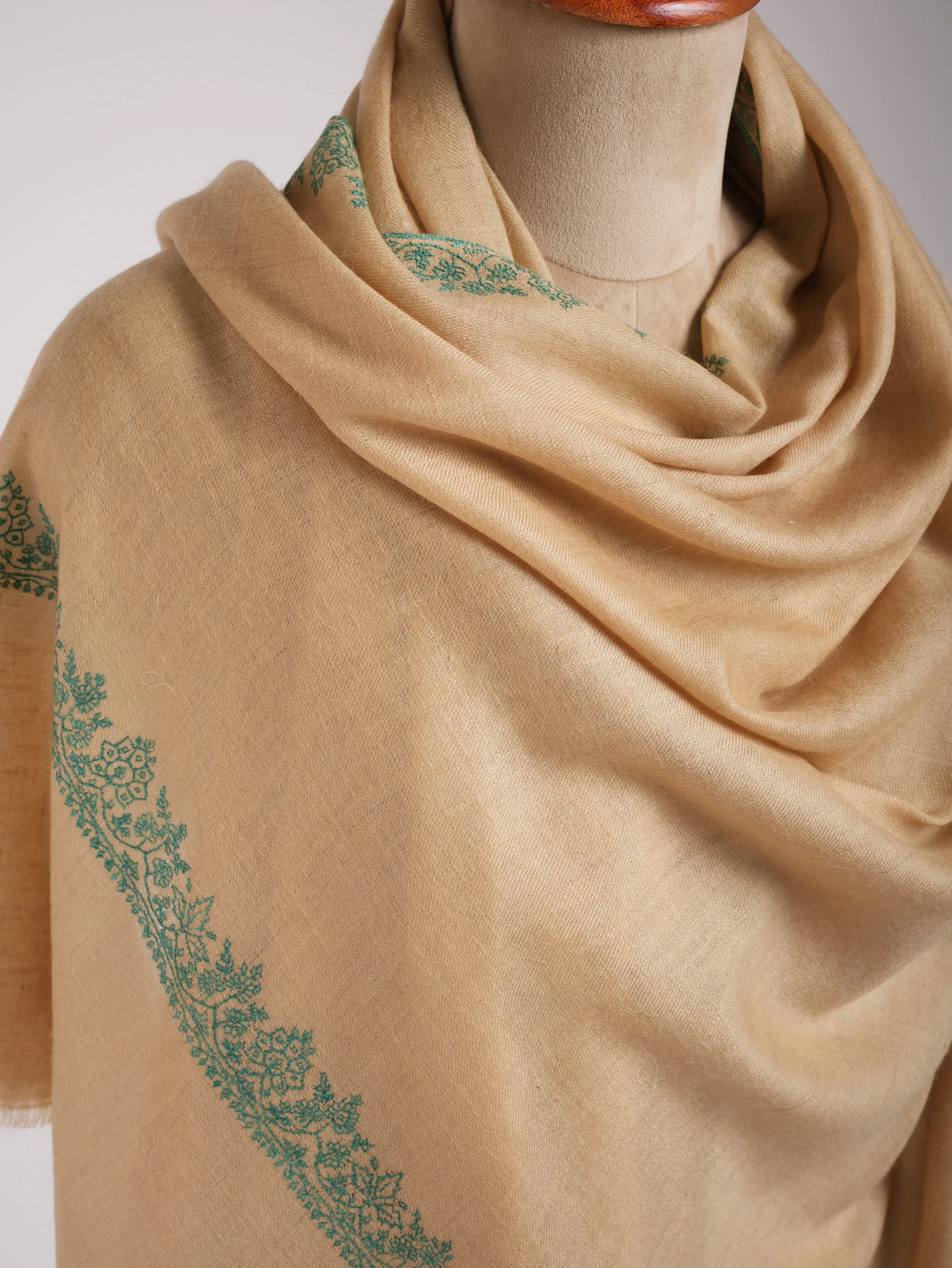 Beautiful Hand Embroidered Indian Pashmina Shawl Shahkaar