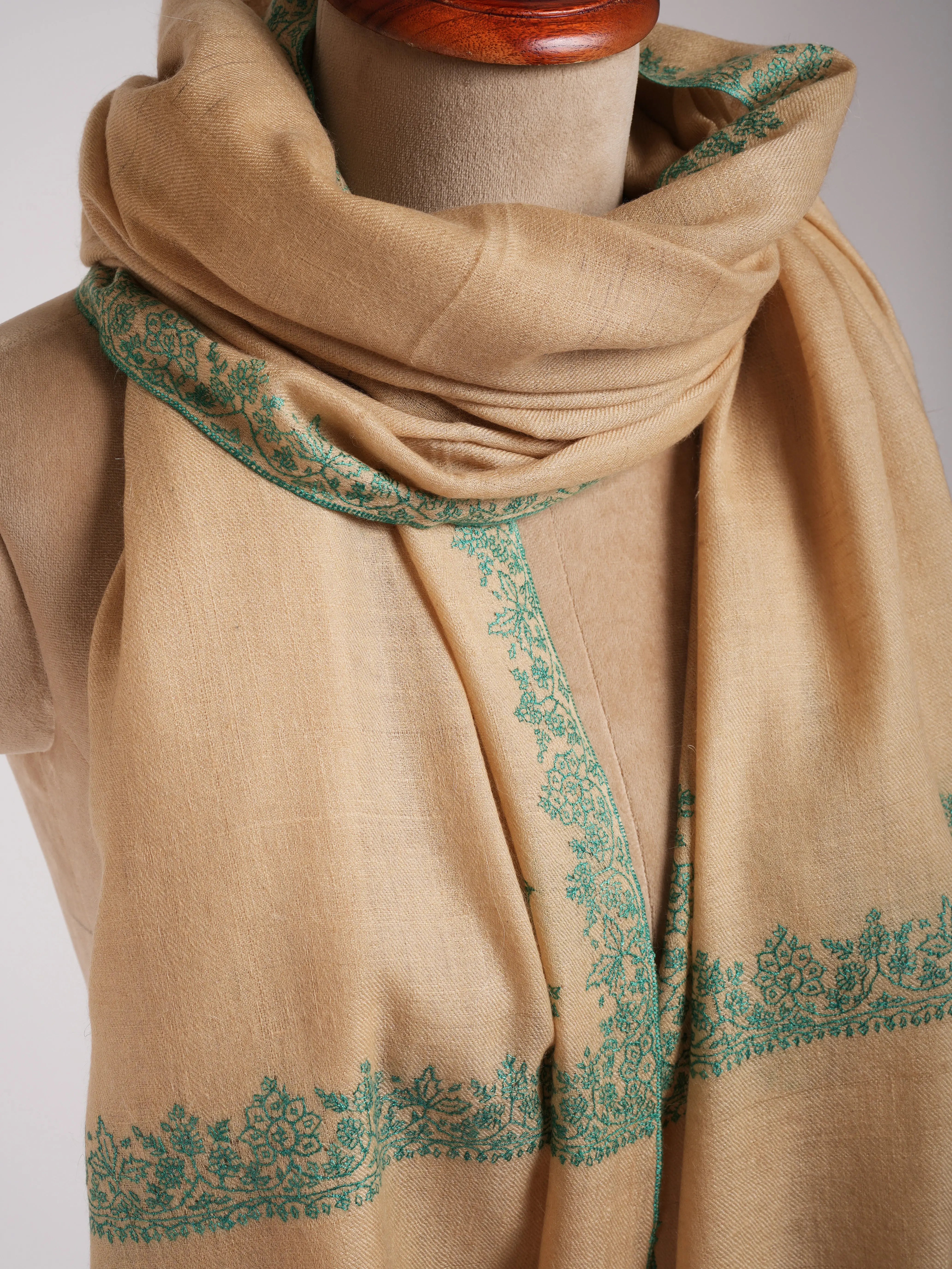 Beautiful Hand Embroidered Indian Pashmina Shawl Shahkaar