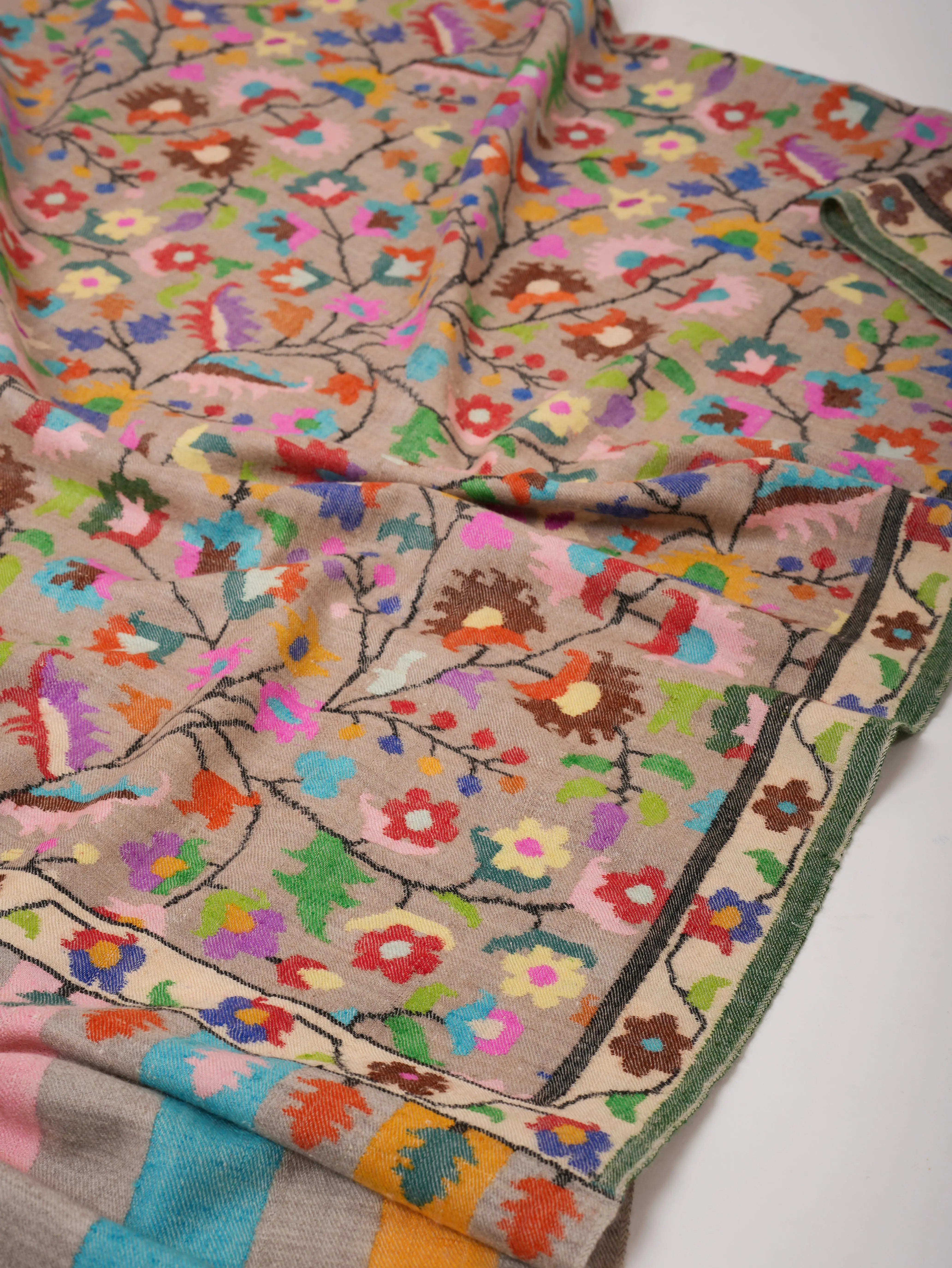 Beige Handloomed Kani Pashmina Shawl with Elegant Floral Motifs Shahkaar
