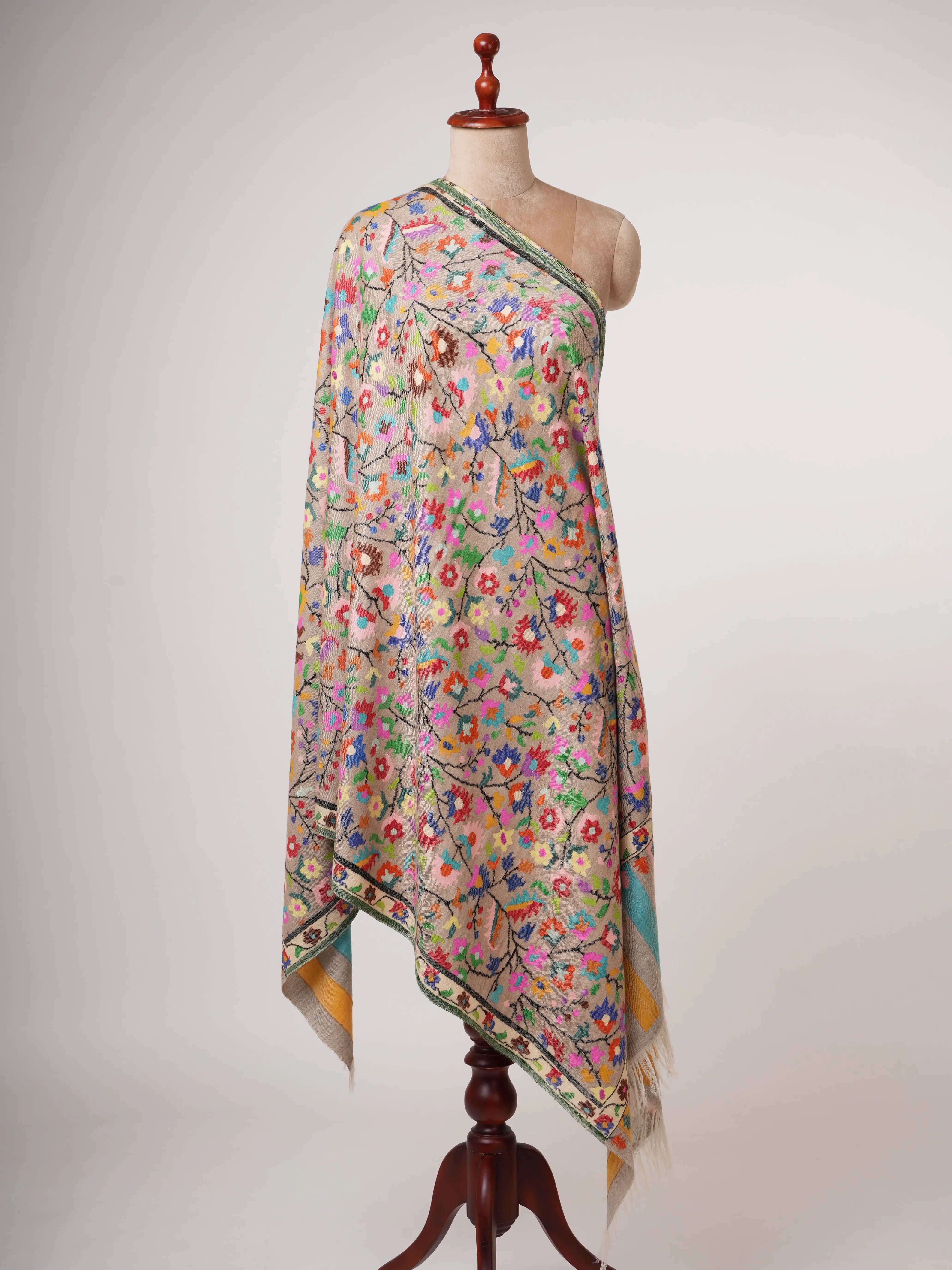 Beige Handloomed Kani Pashmina Shawl with Elegant Floral Motifs Shahkaar