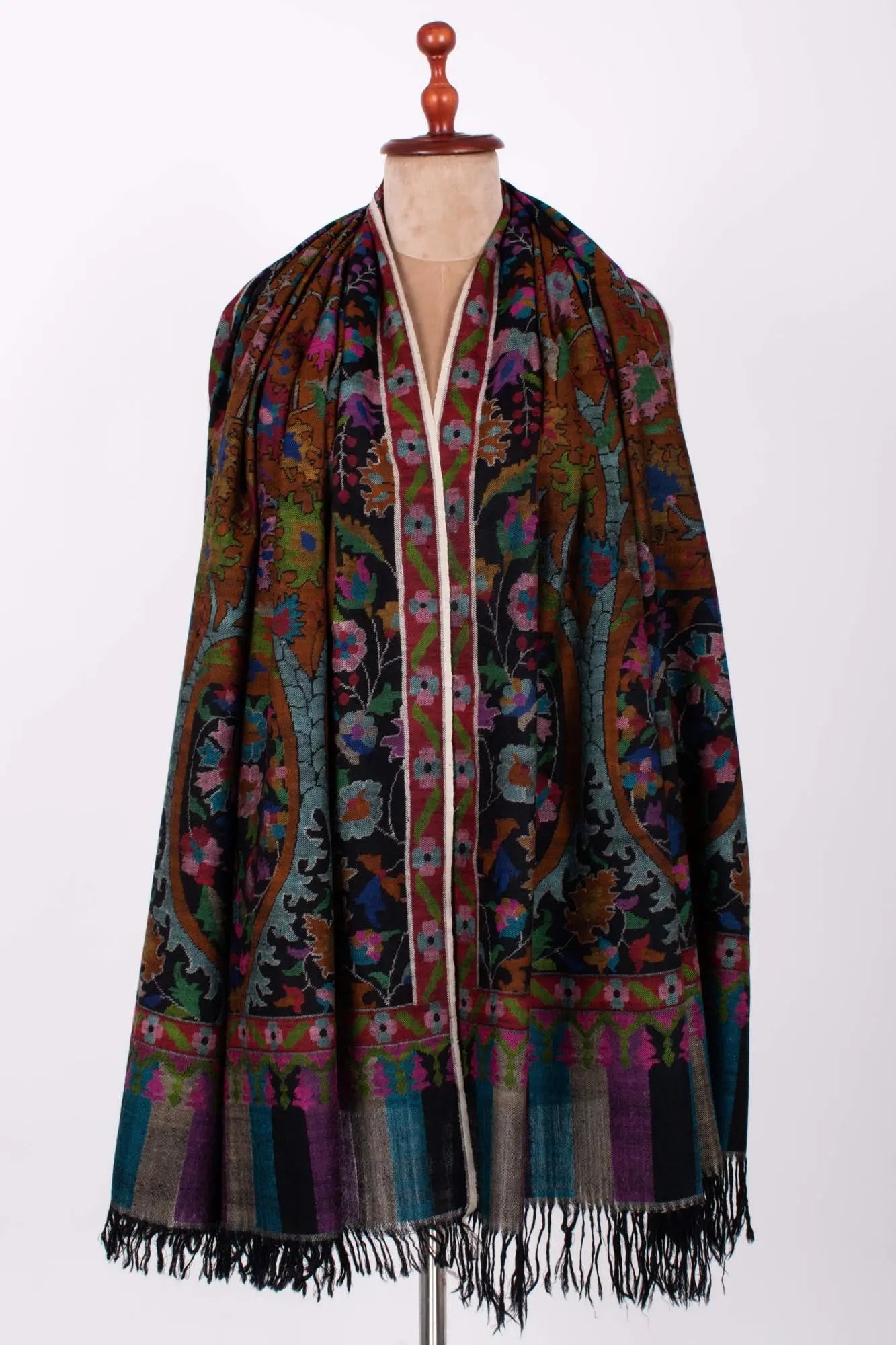 Black Handwoven Kani Pashmina Shawl - DAZZLE Shahkaar