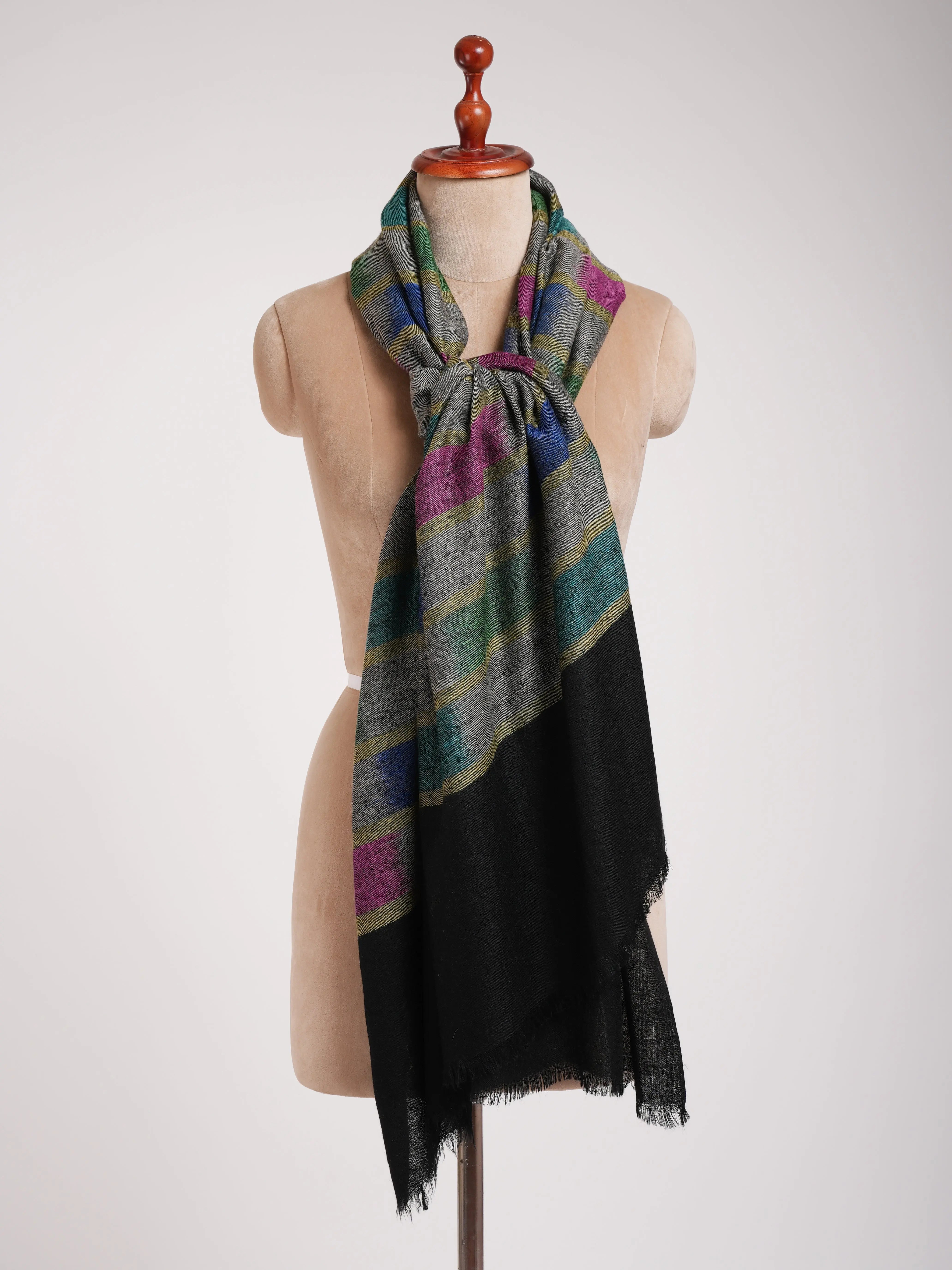 Black Handwoven Pure Pashmina Shawl Shahkaar