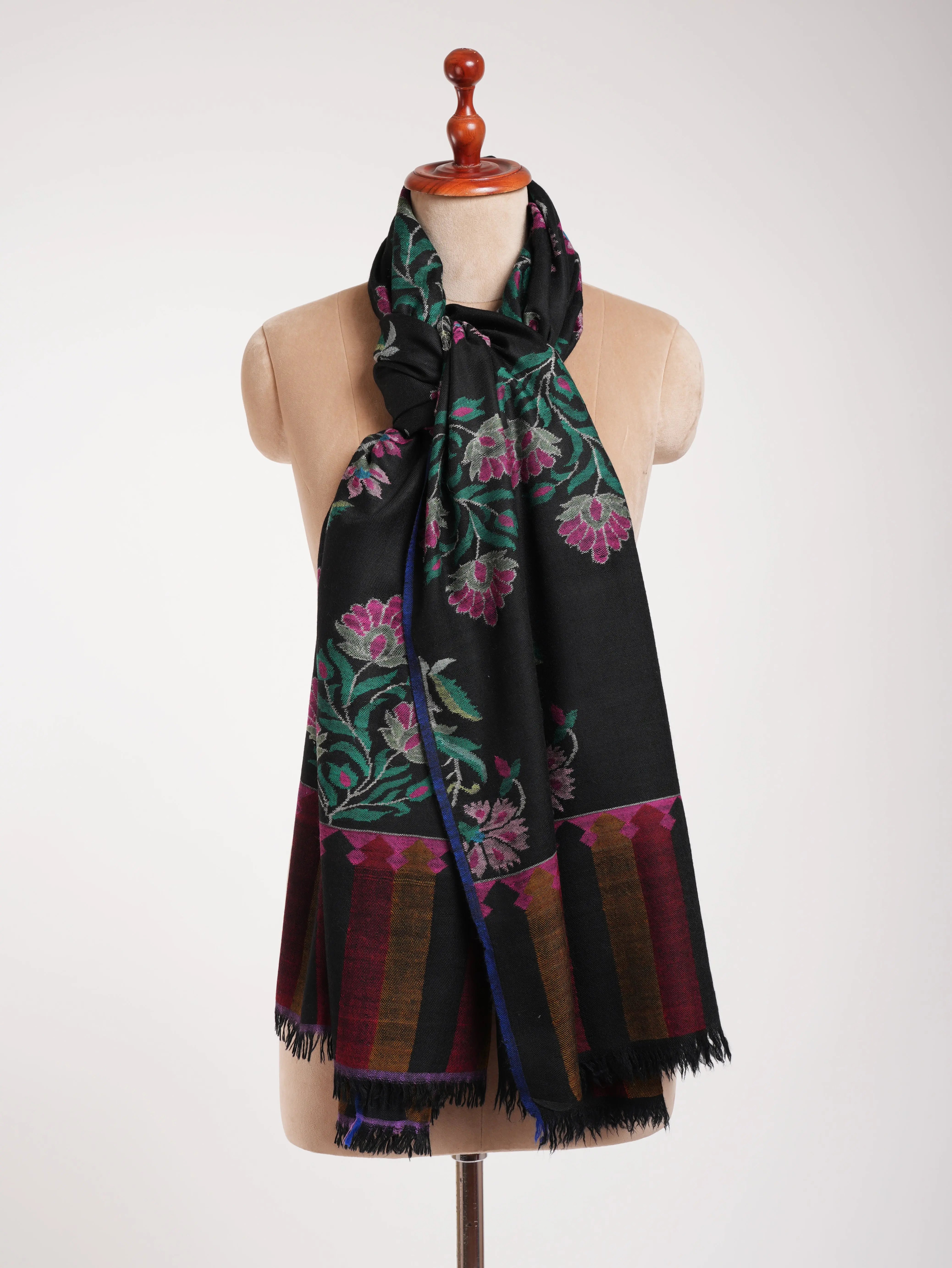Black Mughal Motif Kani Handwoven Pashmina Shawl Shahkaar
