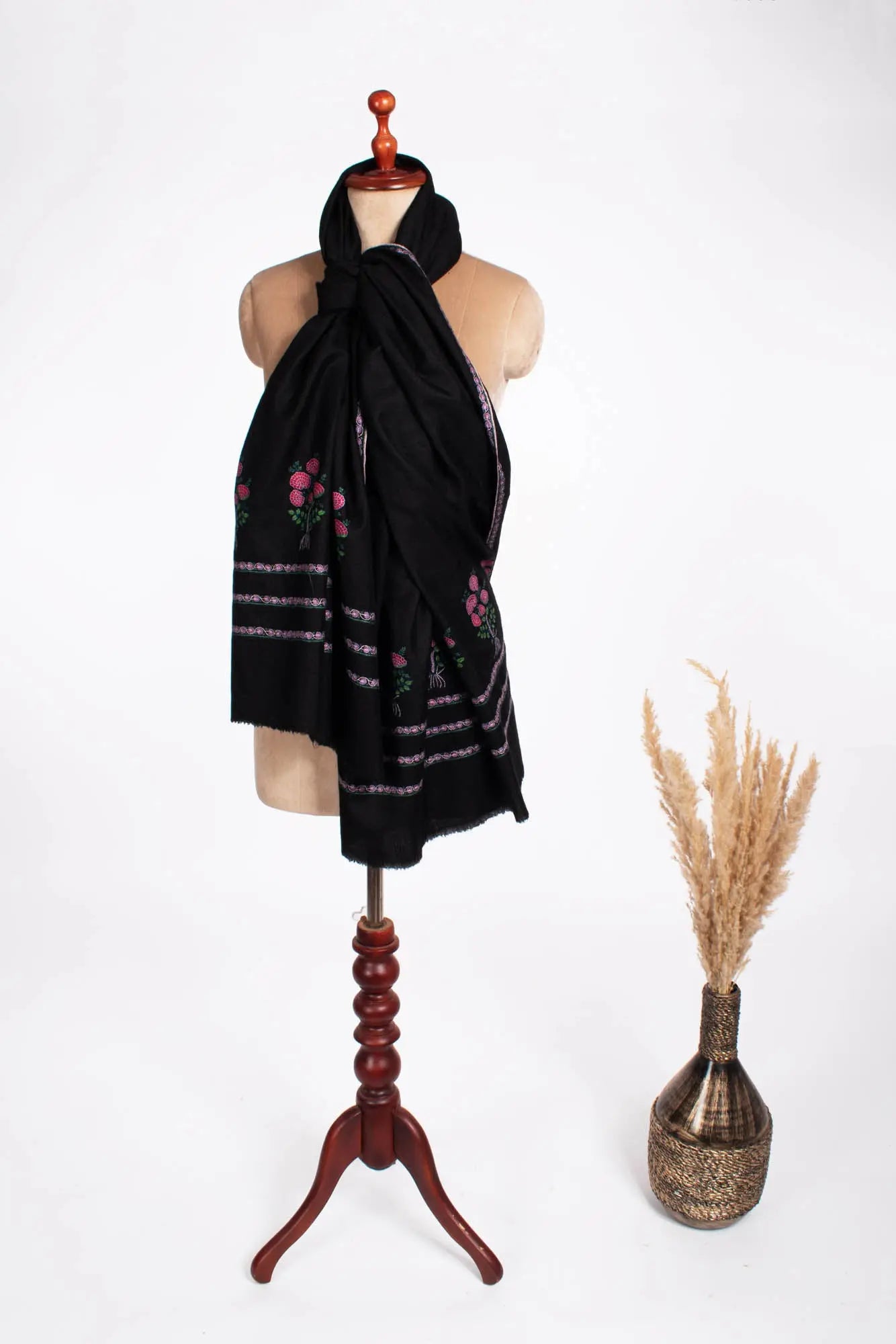 Black Mughal Motif Kashmiri Pashmina - WINDOW Shahkaar