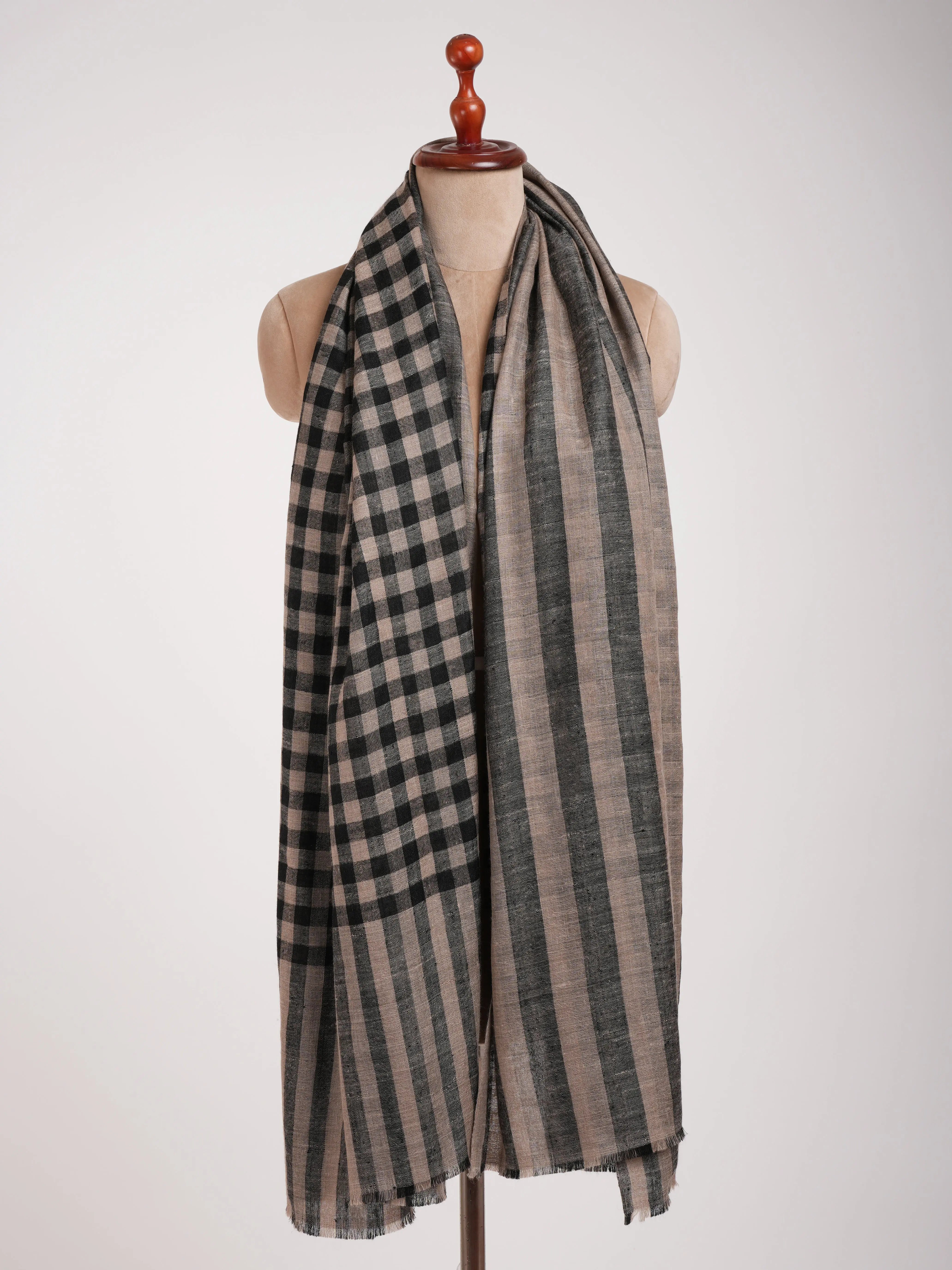 Black and Beige Dorukha Handwoven Pashmina Shawl Shahkaar