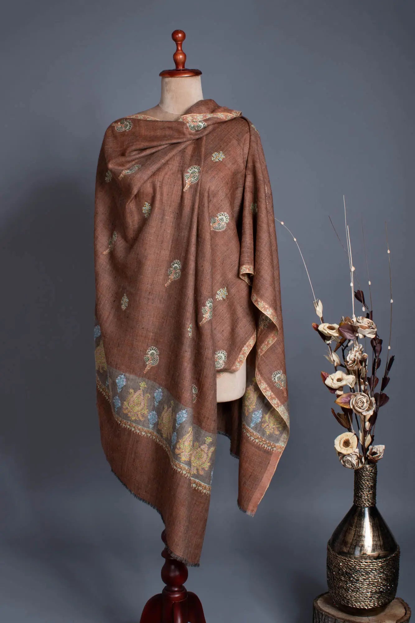 Brown Pashmina Palla Sozni - GANDHI Shahkaar