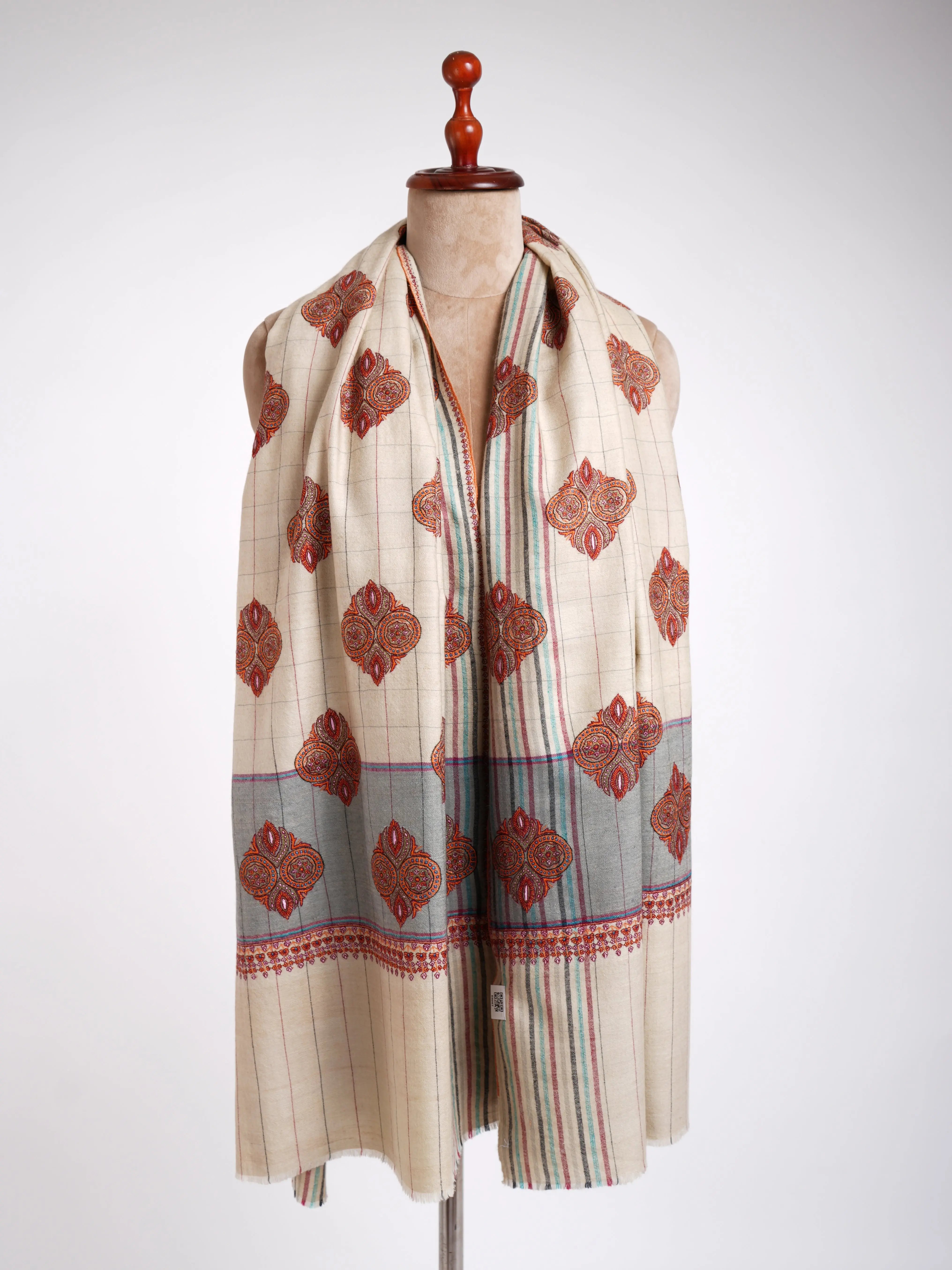 Buteh Embroidered Pure Pashmina Shawl Shahkaar