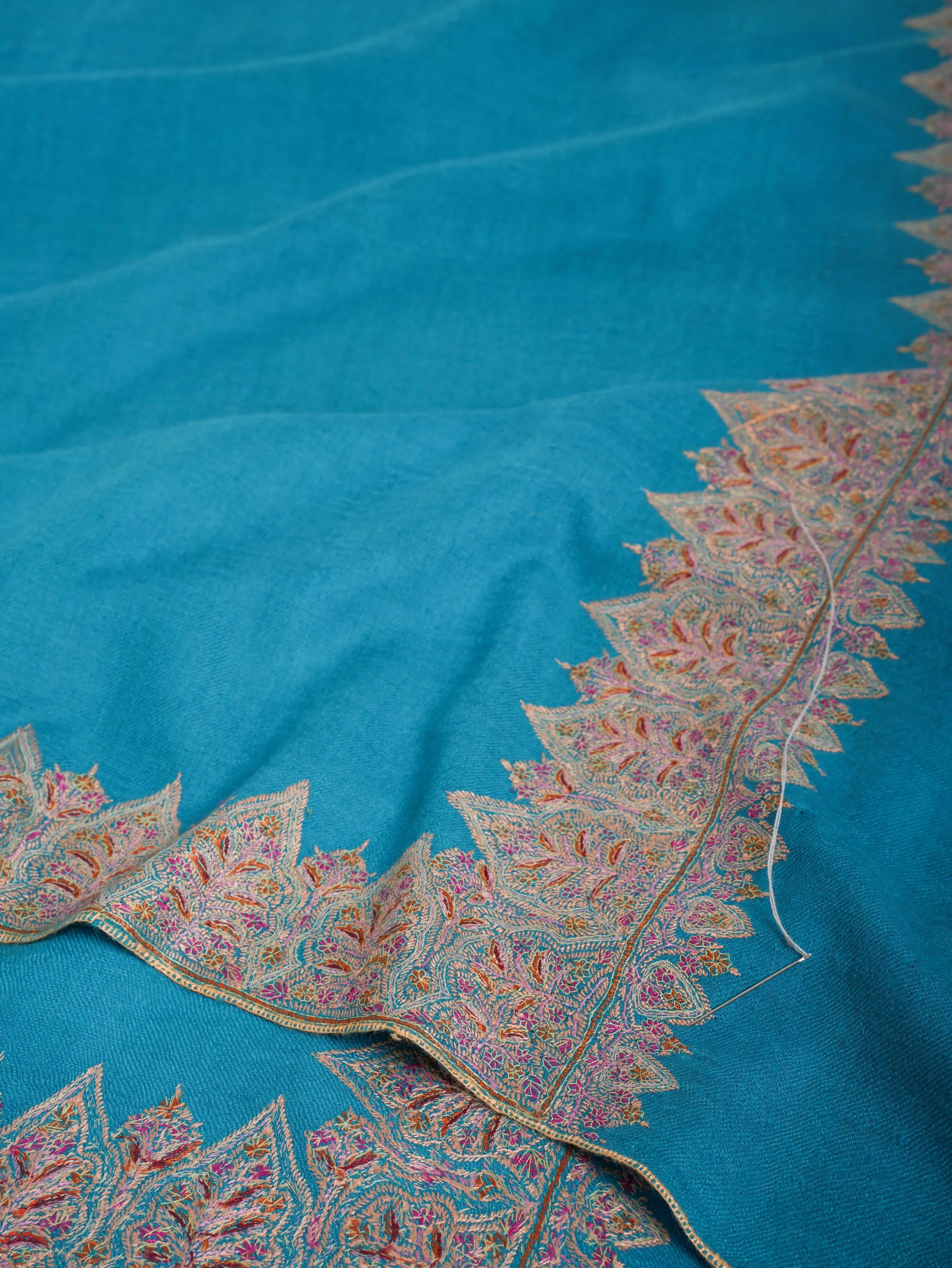 Capri Neemdaur Handstitched Kashmiri Pashmina Shawl Shahkaar