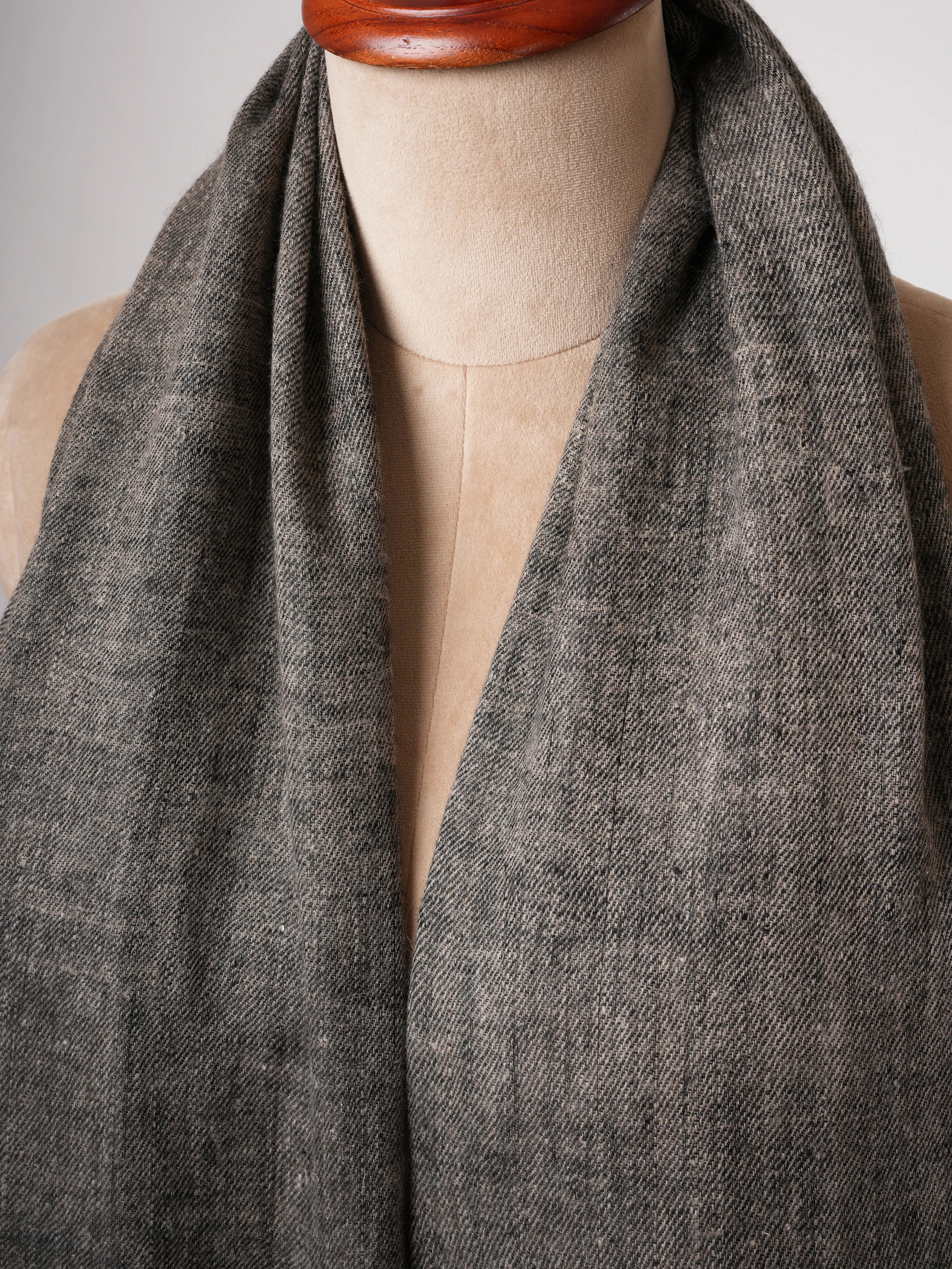 Carbon Black Handwoven Handspun Baby Soft Pashmina Shawl – Pure Luxury Shahkaar