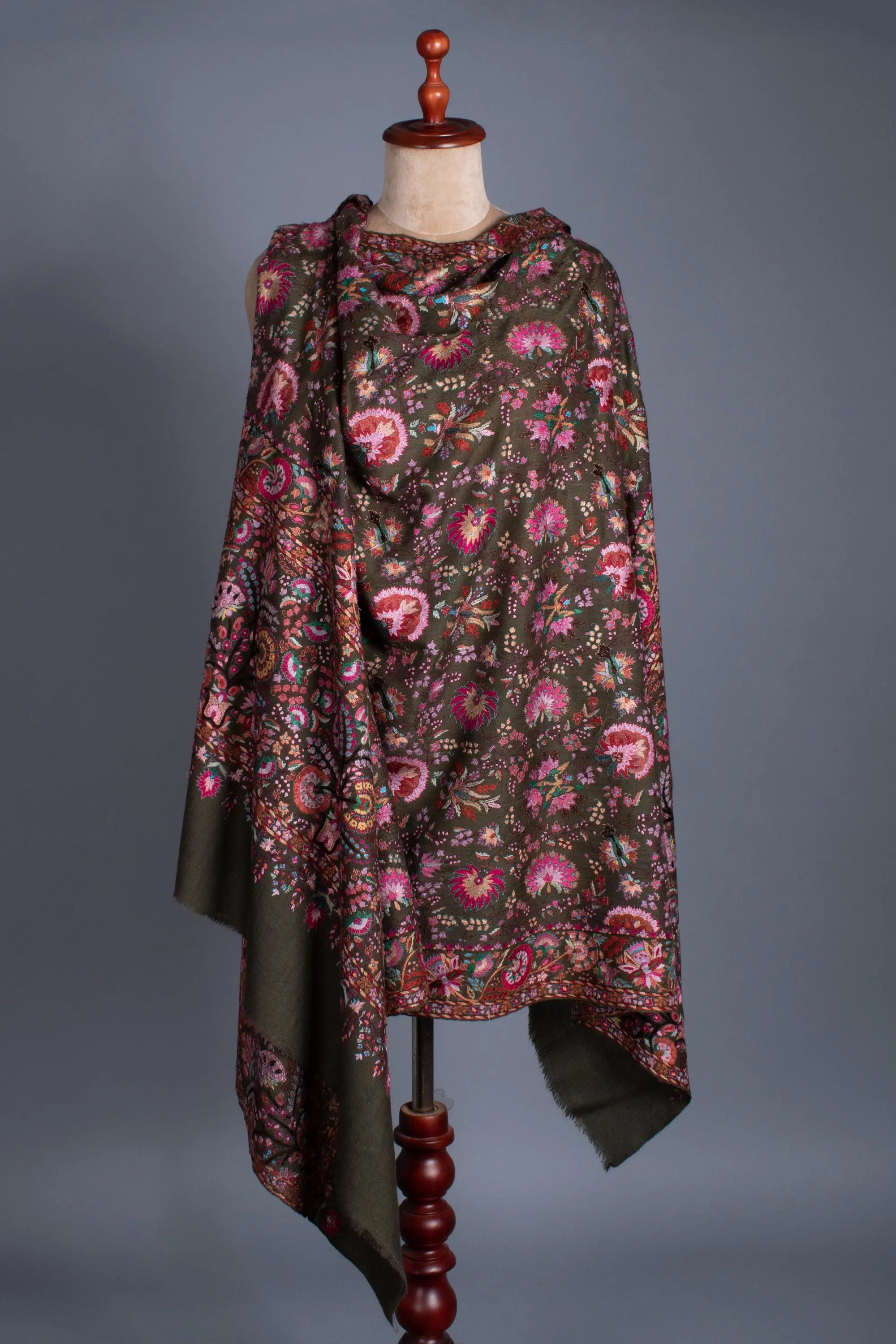 Christmas Gifts, Kashmiri Pashmina Shawl, Luxury Indian Embroidery Wrap, Hand Embroidered Shawl, Exclusive Shawl, 40x80" - CHALKY Shahkaar