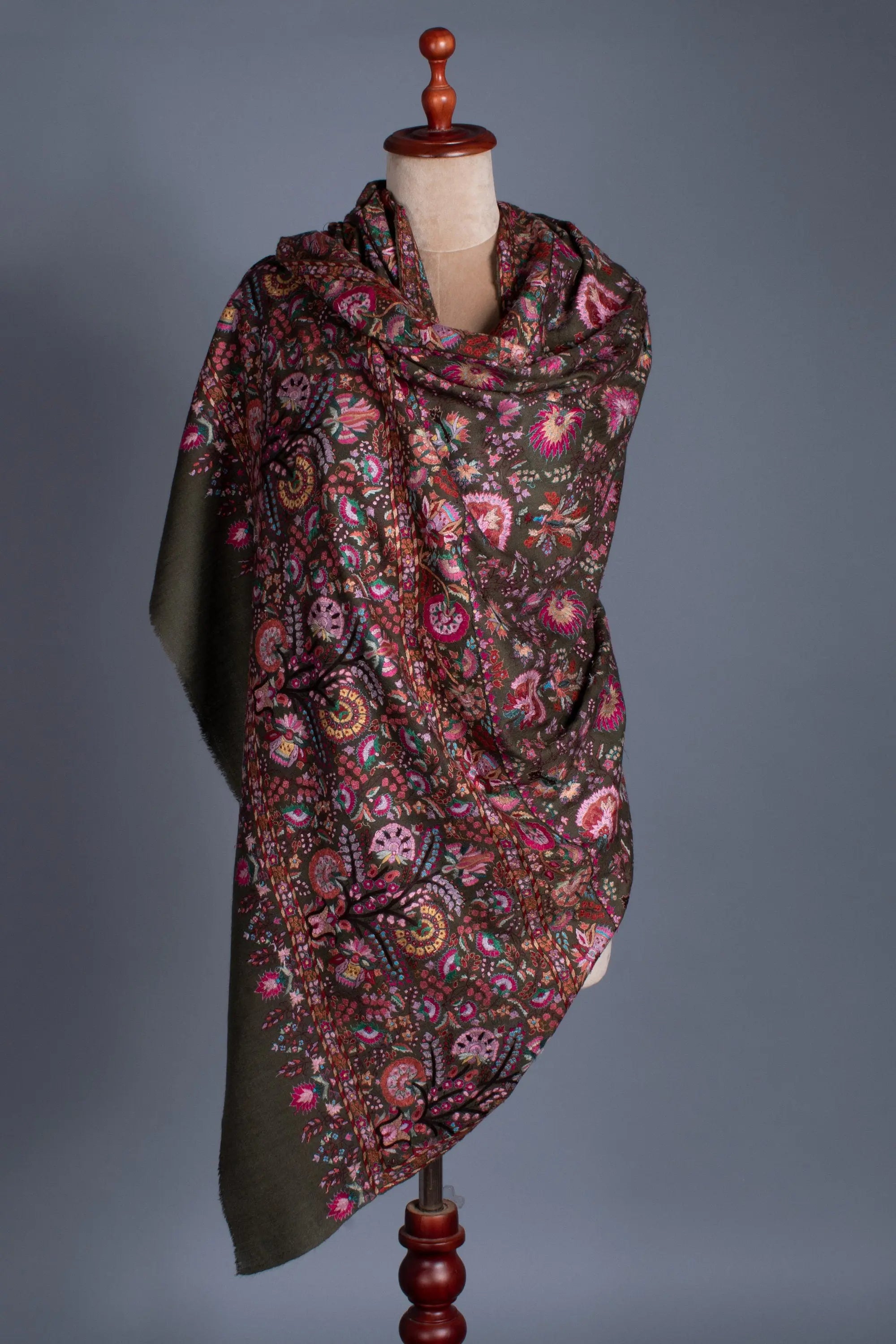 Christmas Gifts, Kashmiri Pashmina Shawl, Luxury Indian Embroidery Wrap, Hand Embroidered Shawl, Exclusive Shawl, 40x80" - CHALKY Shahkaar