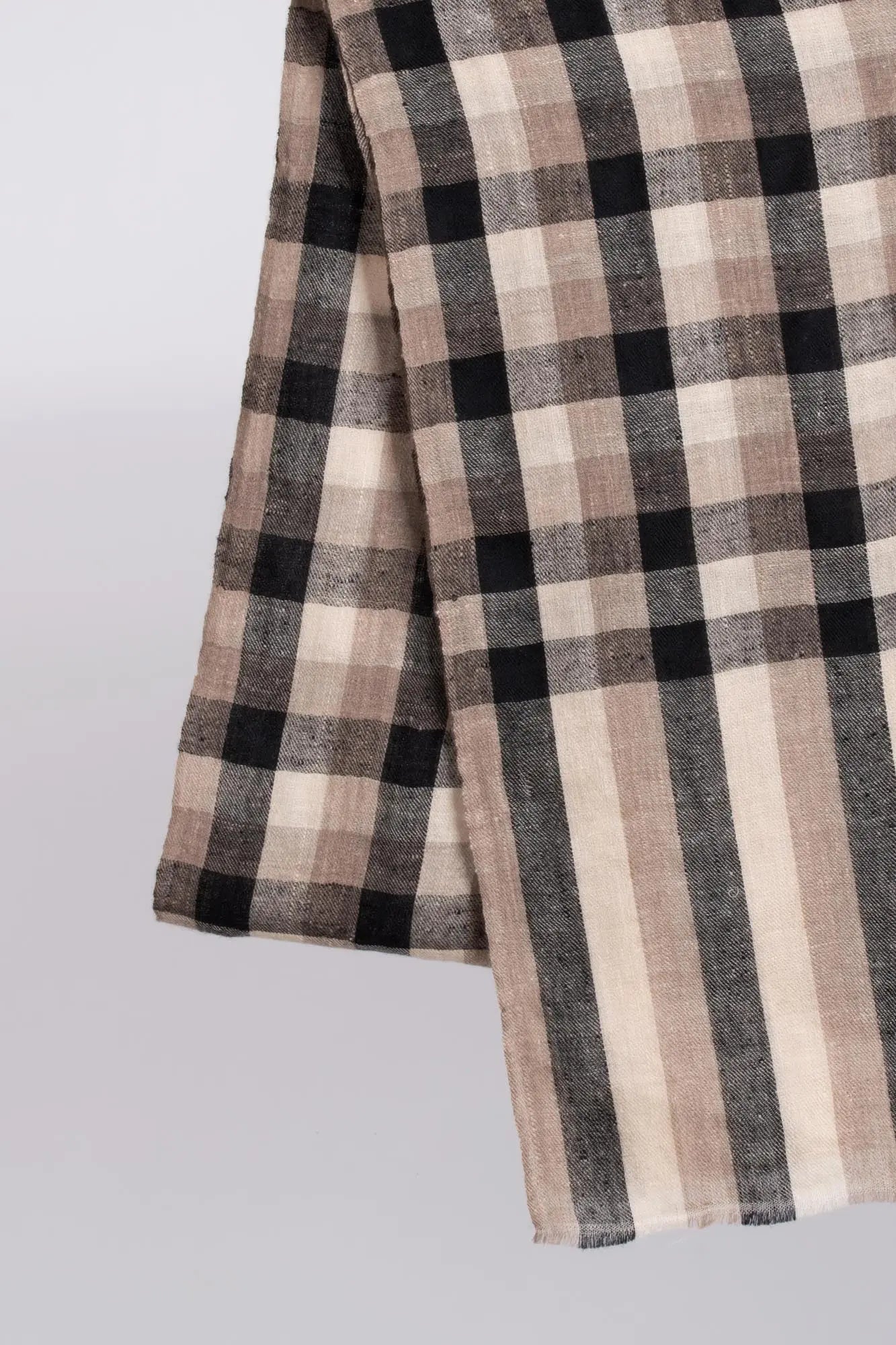 Classic Handloomed Kashmiri Cashmere Scarf - MUKHTA Shahkaar