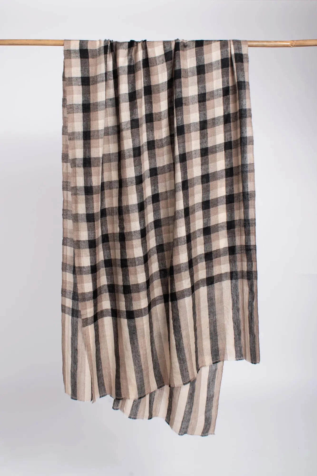 Classic Handloomed Kashmiri Cashmere Scarf - MUKHTA Shahkaar