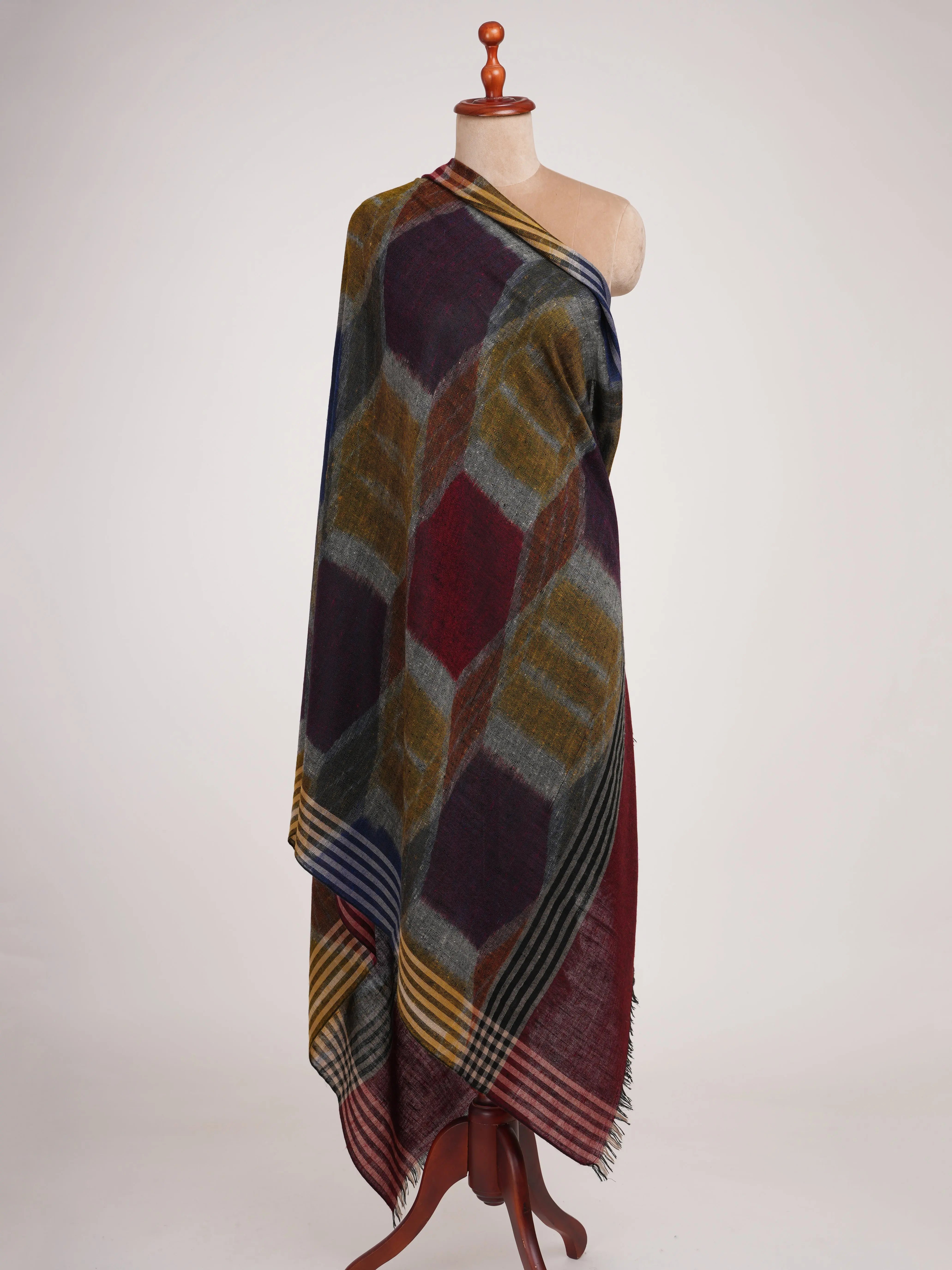 Contemporary Featherlight Handwoven Pashmina Shawl Shahkaar