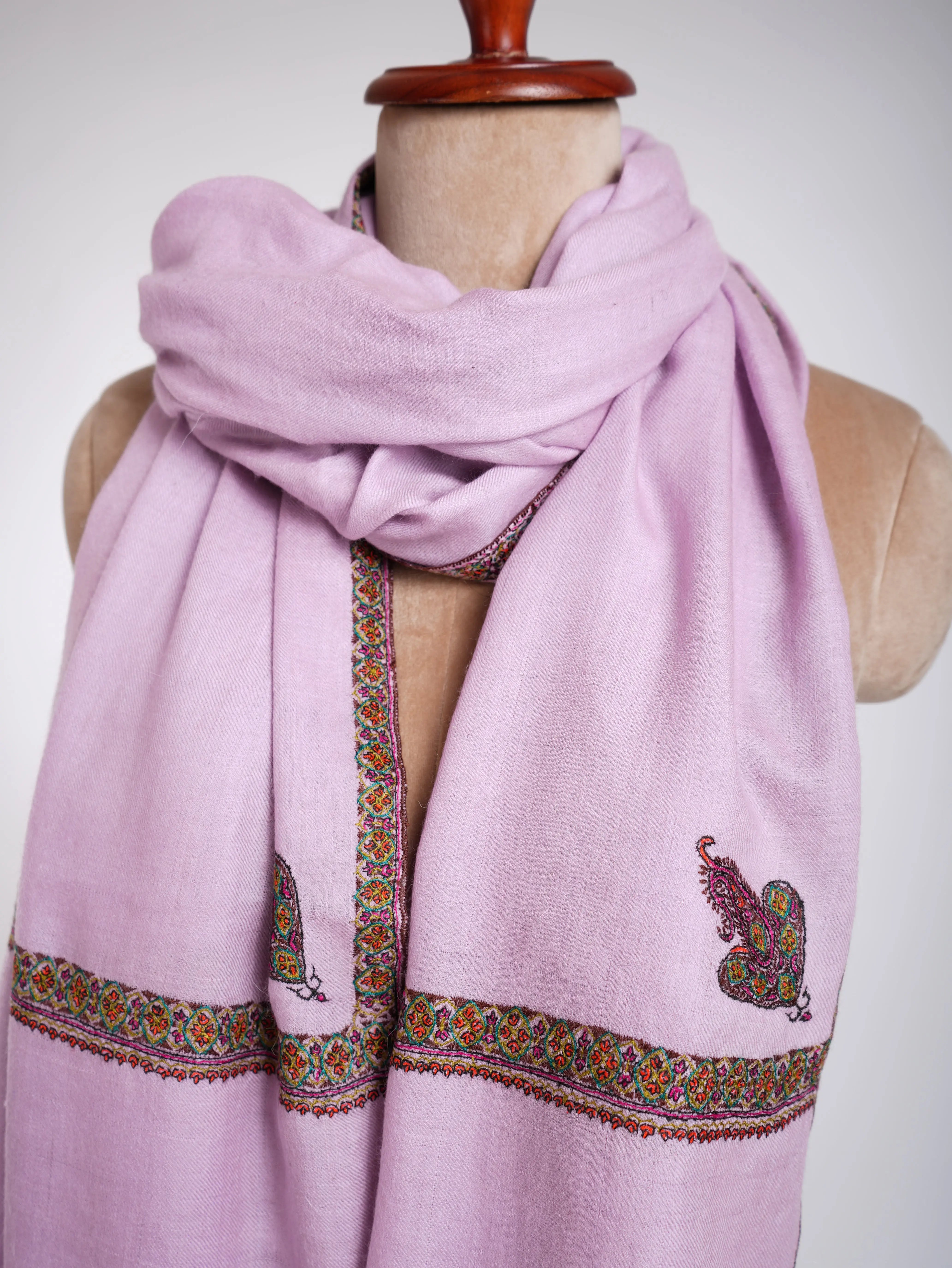 Corner Hashia Sozni Embroidery Pashmina Pastel Lilac Shahkaar