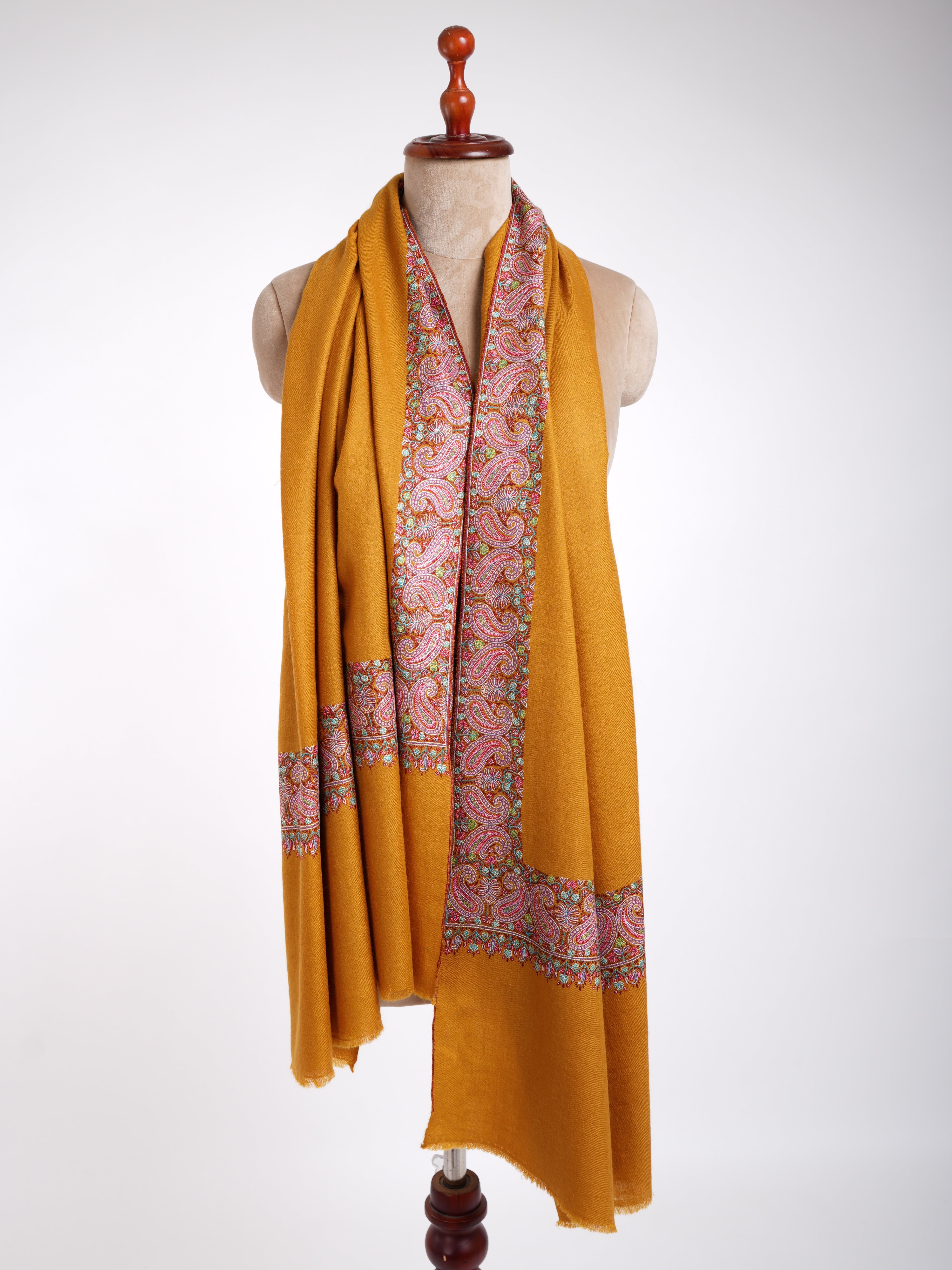 Royal Paisley Sozni Hand Embroidered Pashmina Shawl Shahkaar