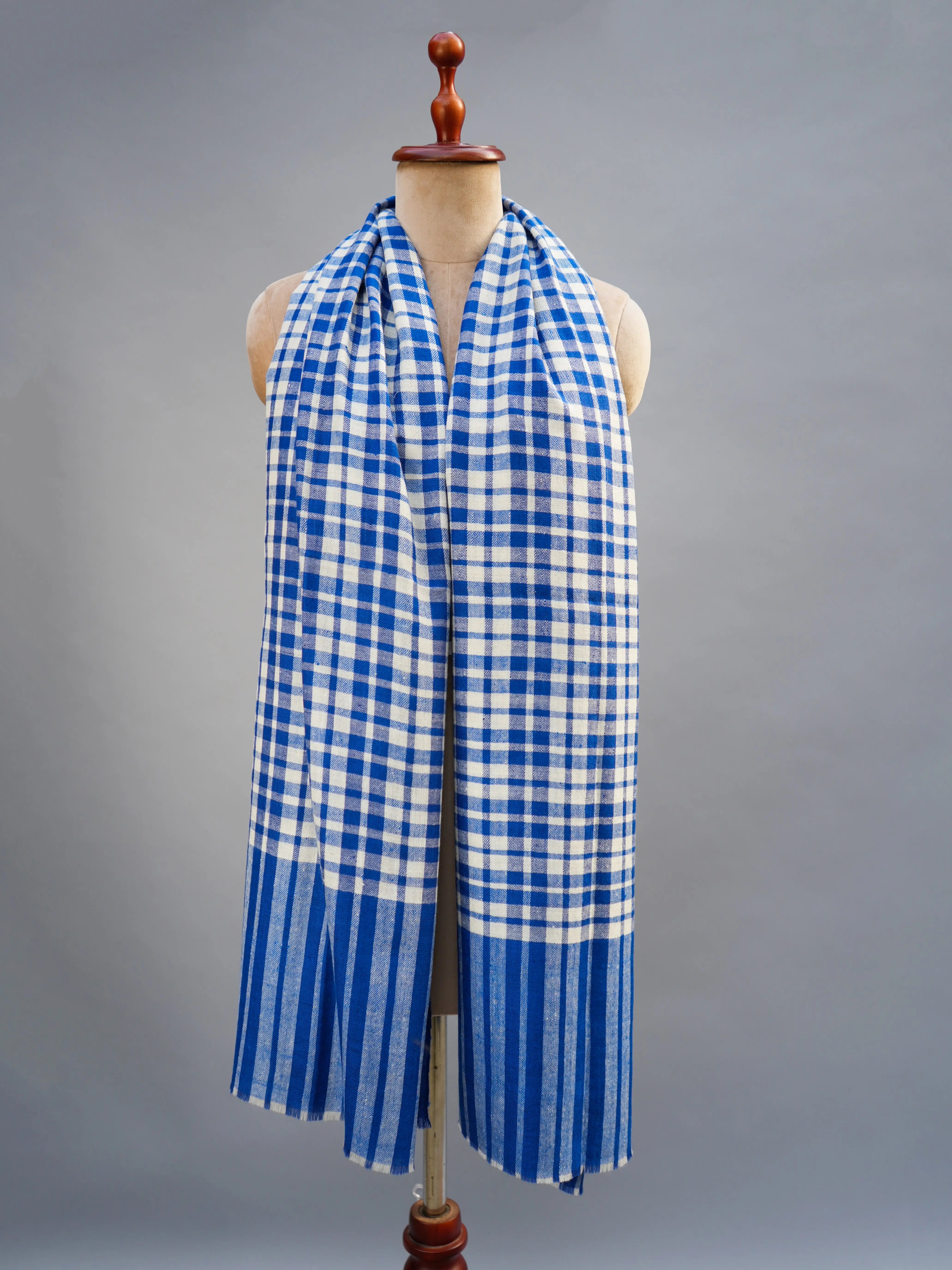 Decent Blue Handwoven Pashmina Shawl Shahkaar
