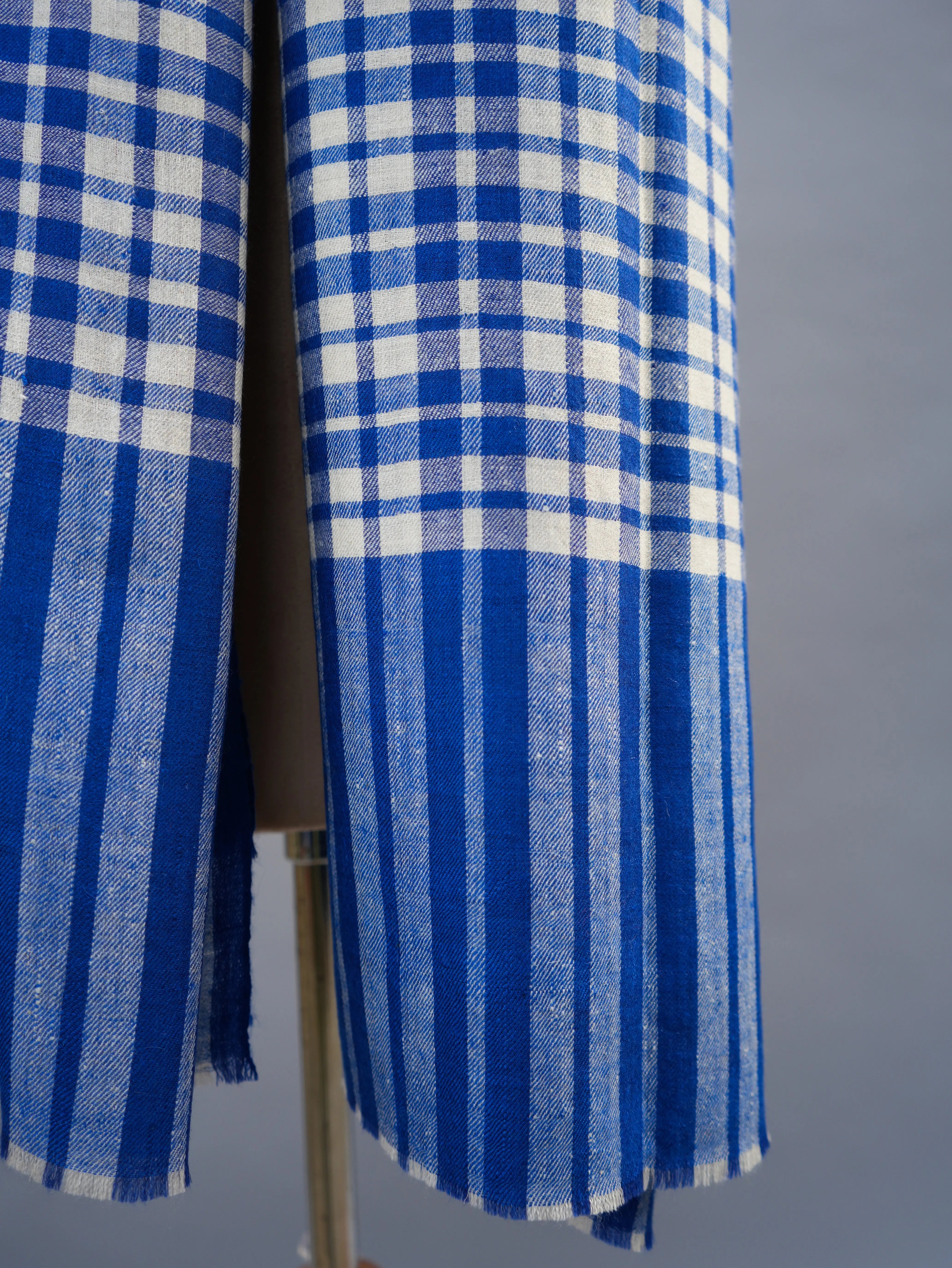 Decent Blue Handwoven Pashmina Shawl Shahkaar