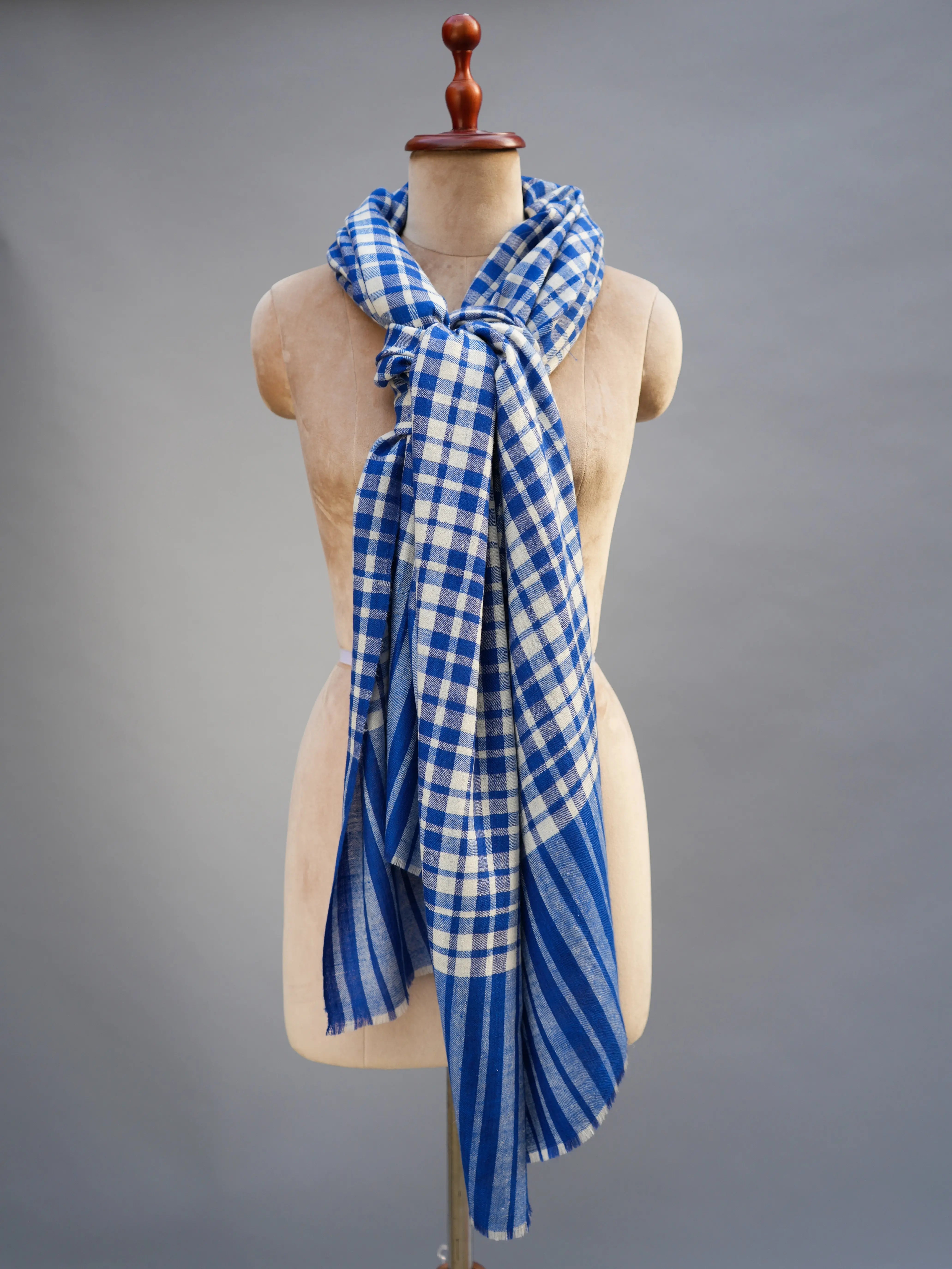 Decent Blue Handwoven Pashmina Shawl Shahkaar