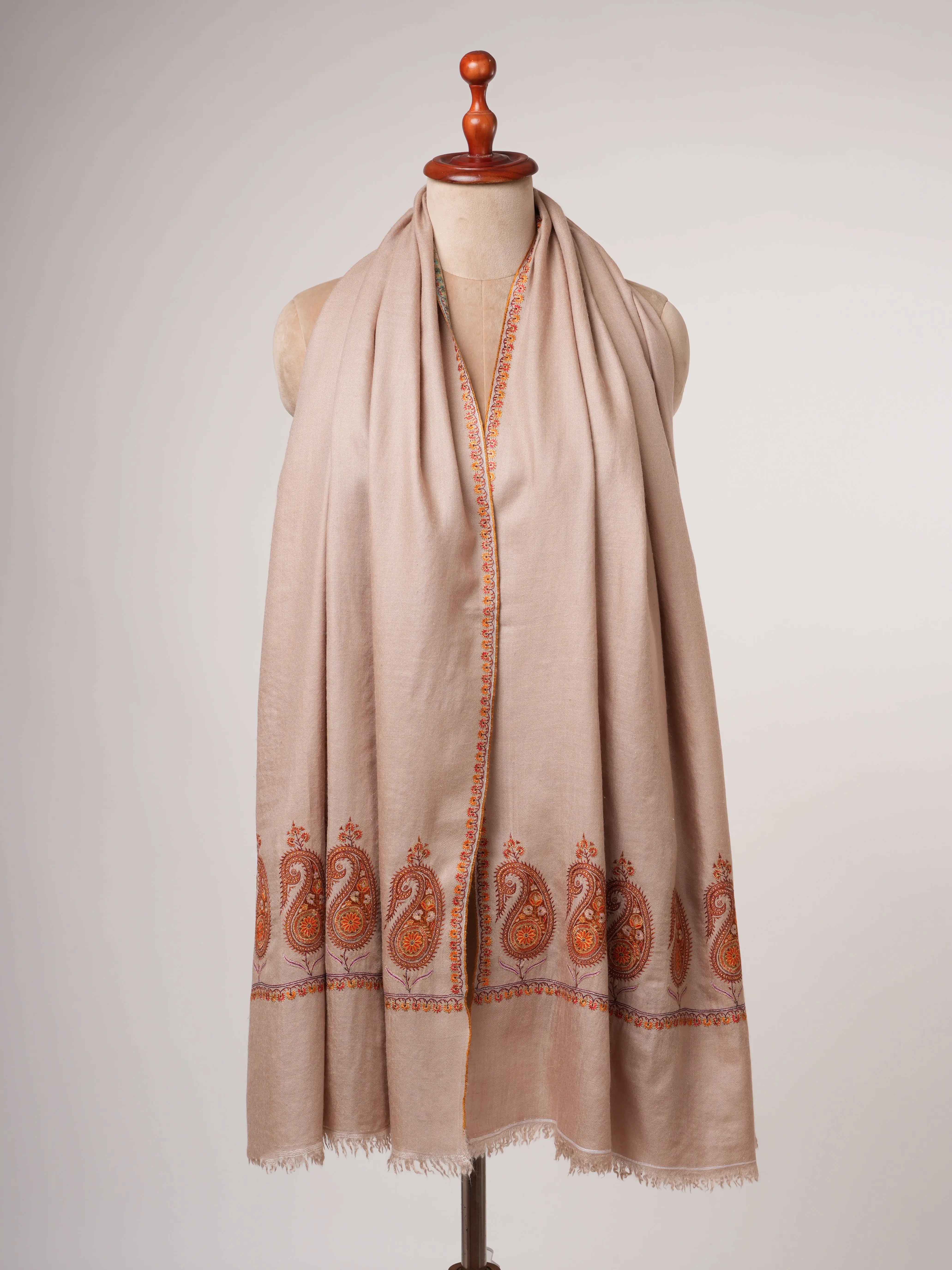 Dorukha Embroidery using Mulberry Silk On Pashmina - DAL Shahkaar