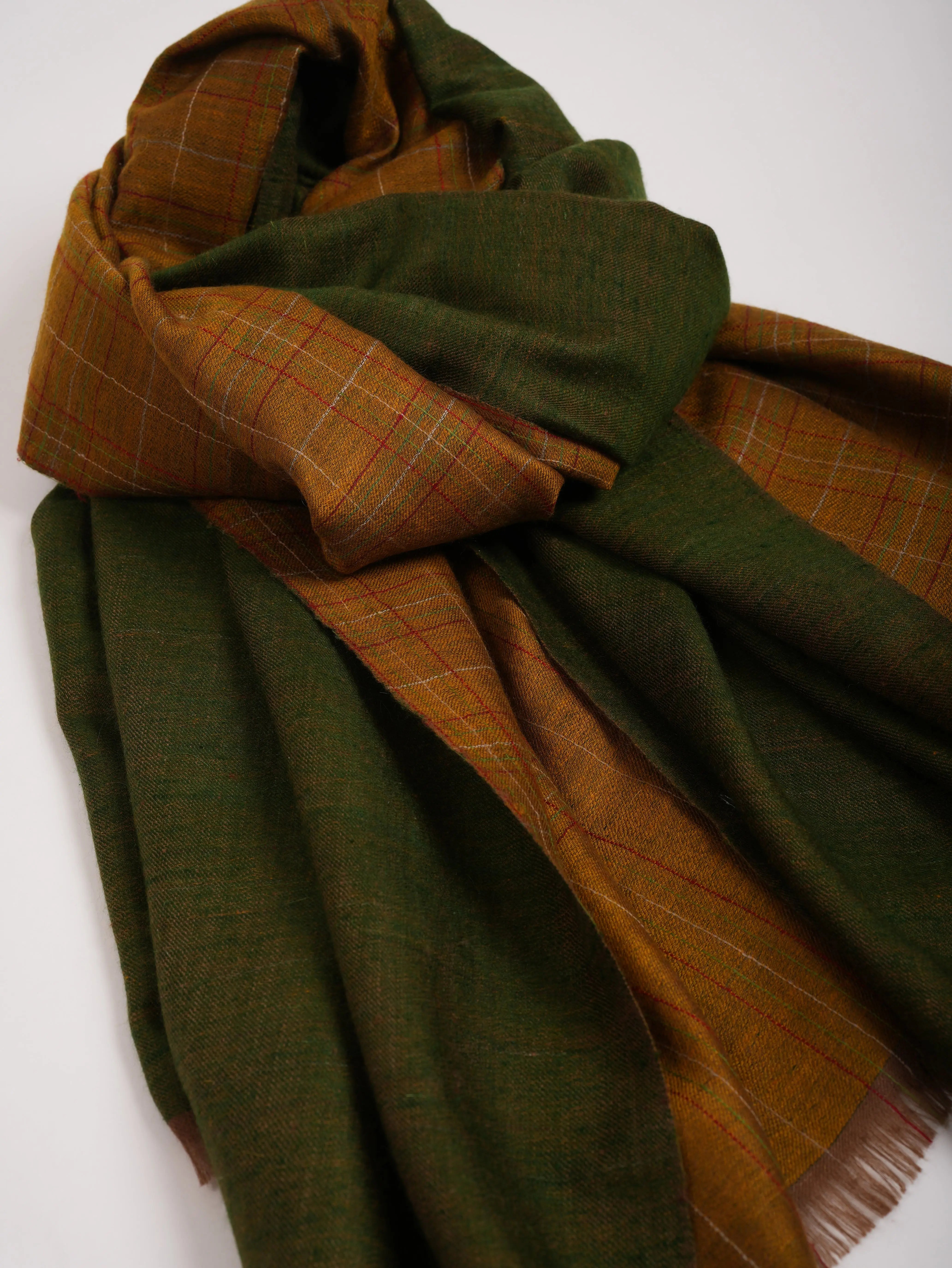 Dorukha Handwoven Kashmiri Pashmina Shawl Shahkaar