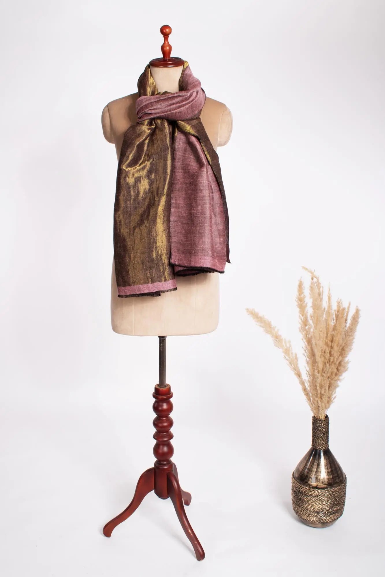 Dorukha Pink Gold Pashmina Handloomed Shawl - SOHO Shahkaar