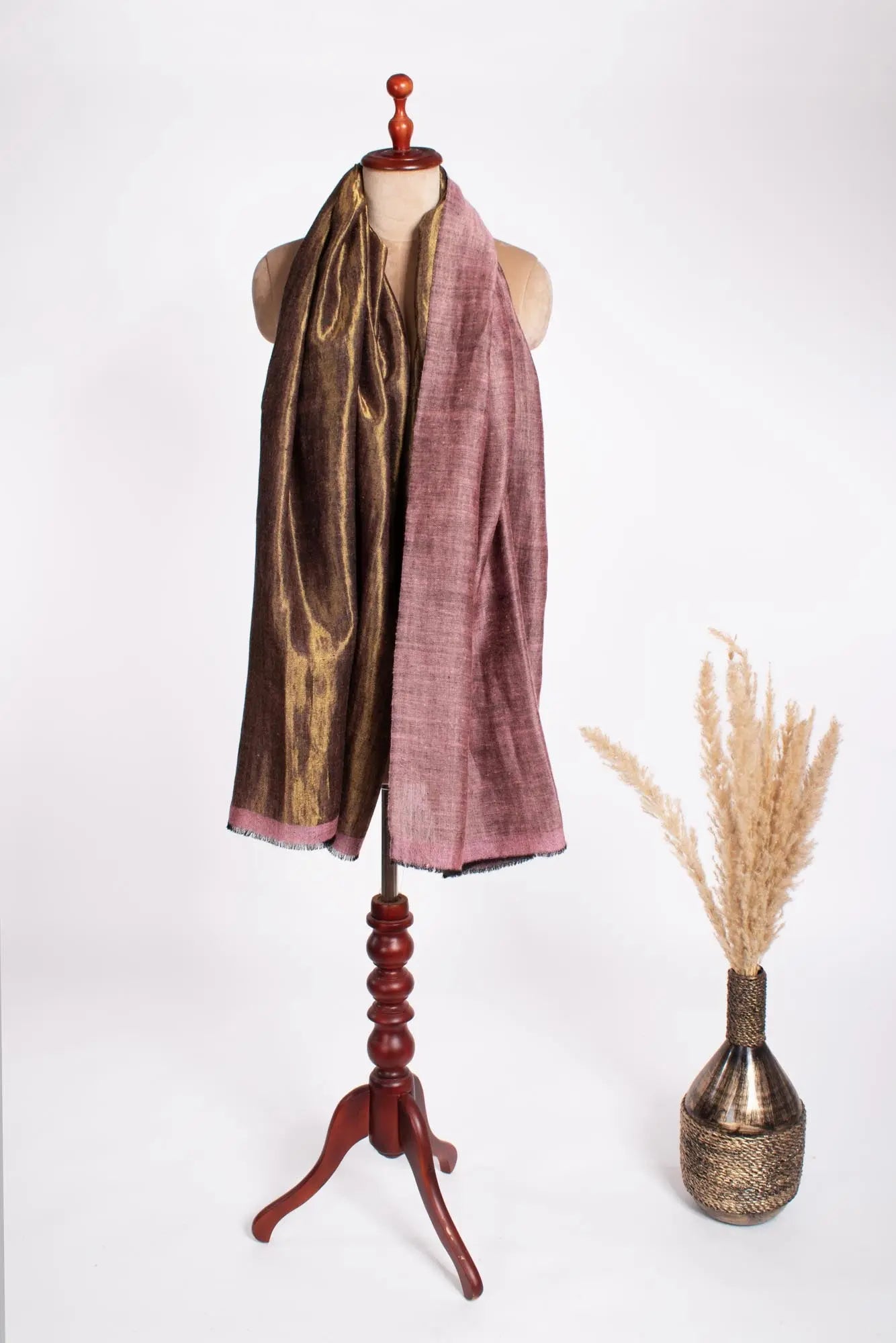 Dorukha Pink Gold Pashmina Handloomed Shawl - SOHO Shahkaar
