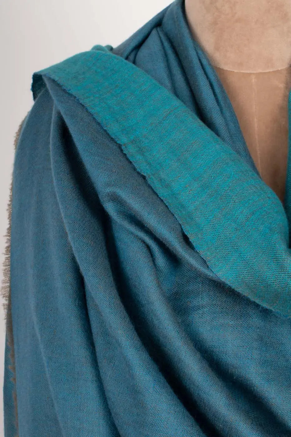 Dreamy Blue Dorukha Cashmere Shawl - KENTAU Shahkaar