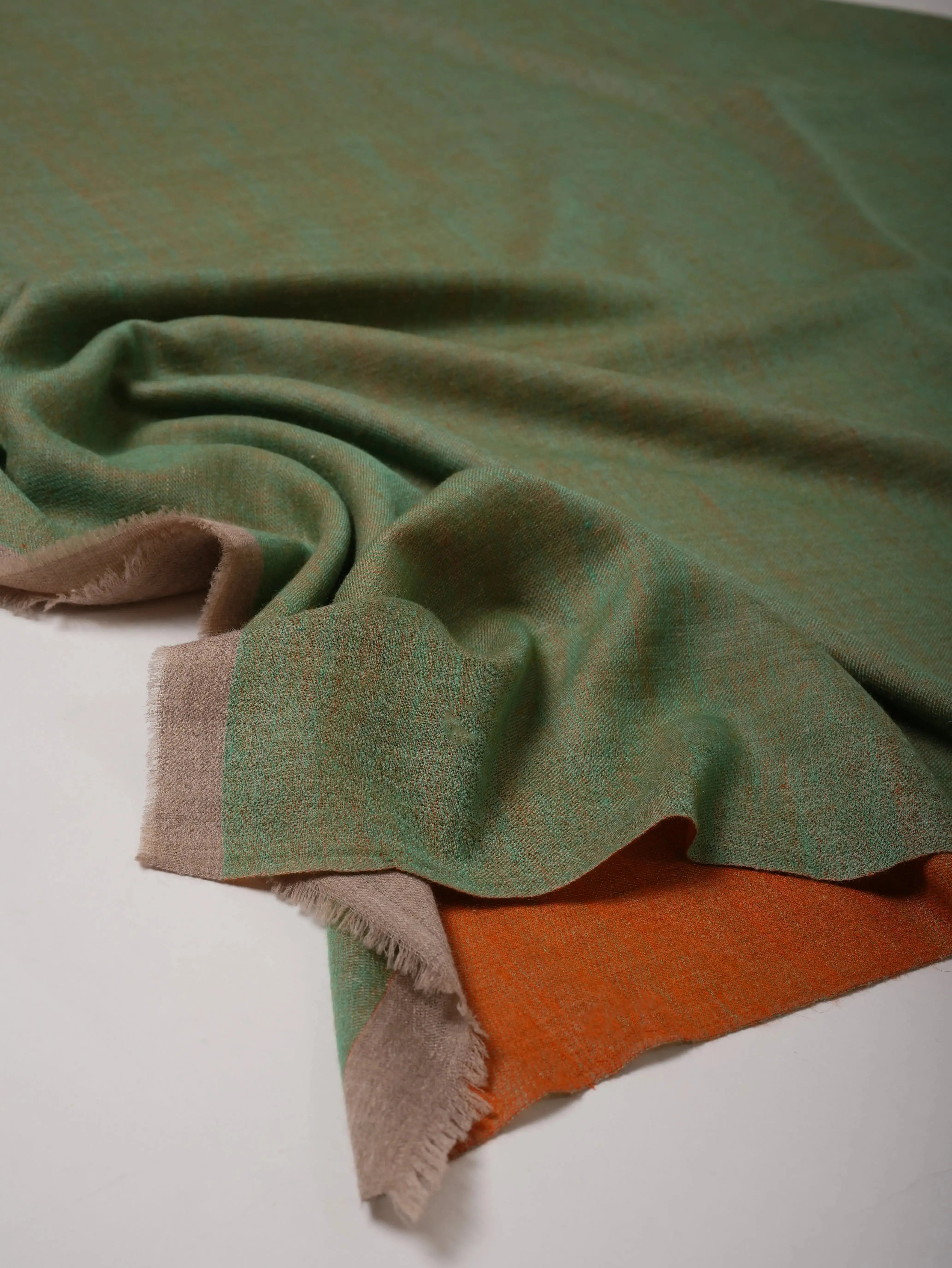 Featherlight Dual Tone Handwoven Pashmina Shawl Shahkaar