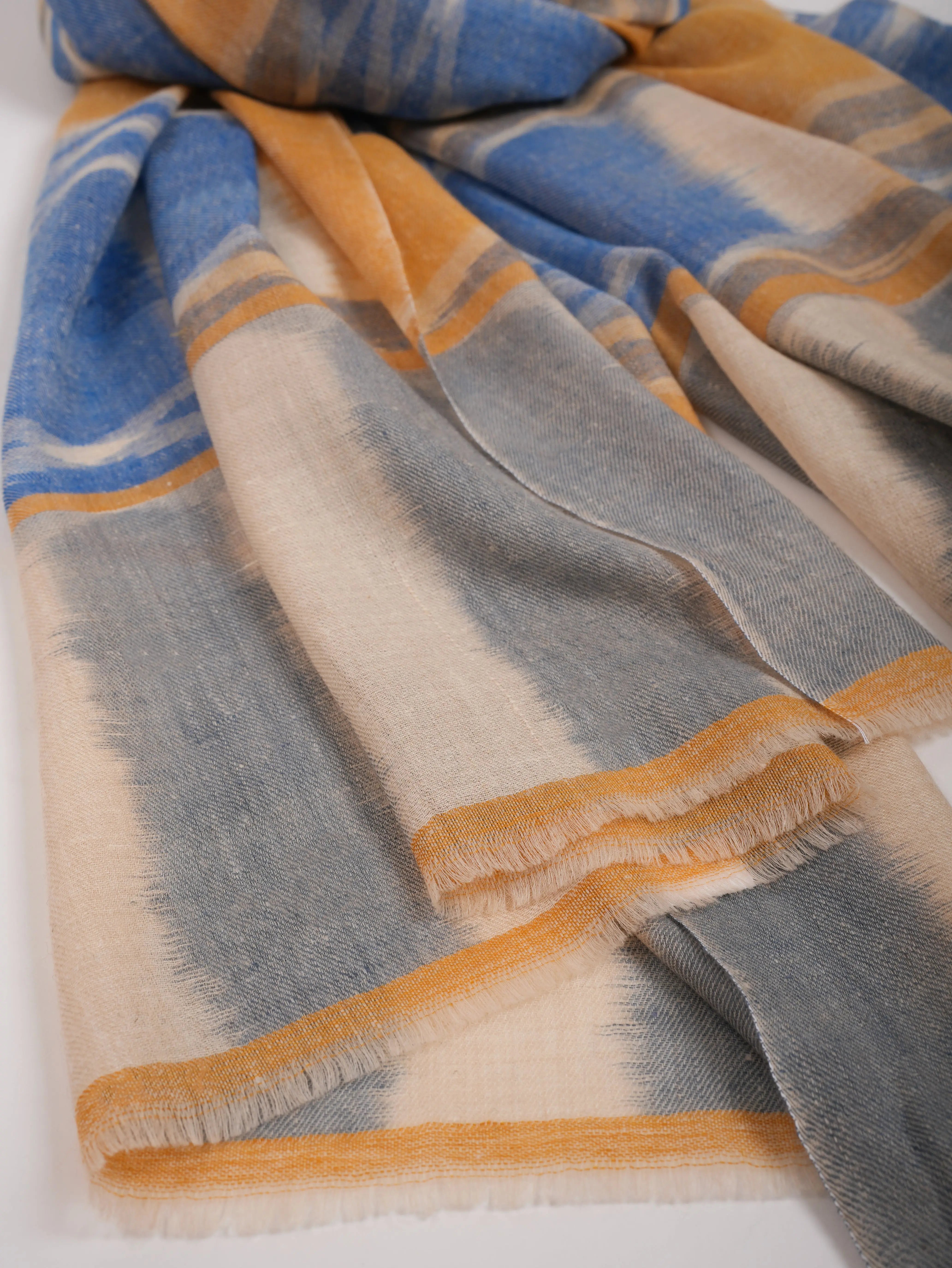 Featherlight Handwoven Ikat Kashmiri Pashmina Shawl Shahkaar