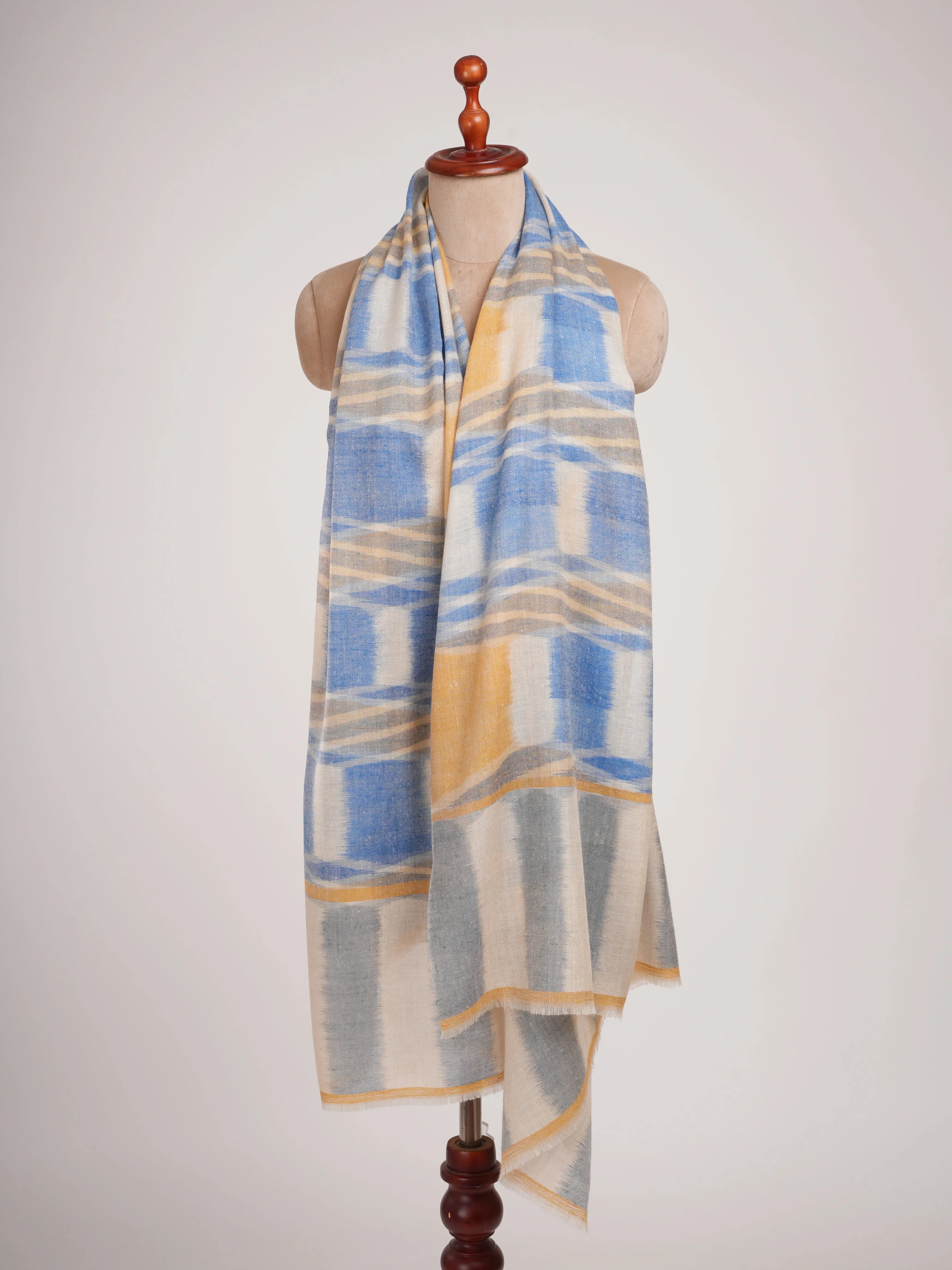 Featherlight Handwoven Ikat Kashmiri Pashmina Shawl Shahkaar