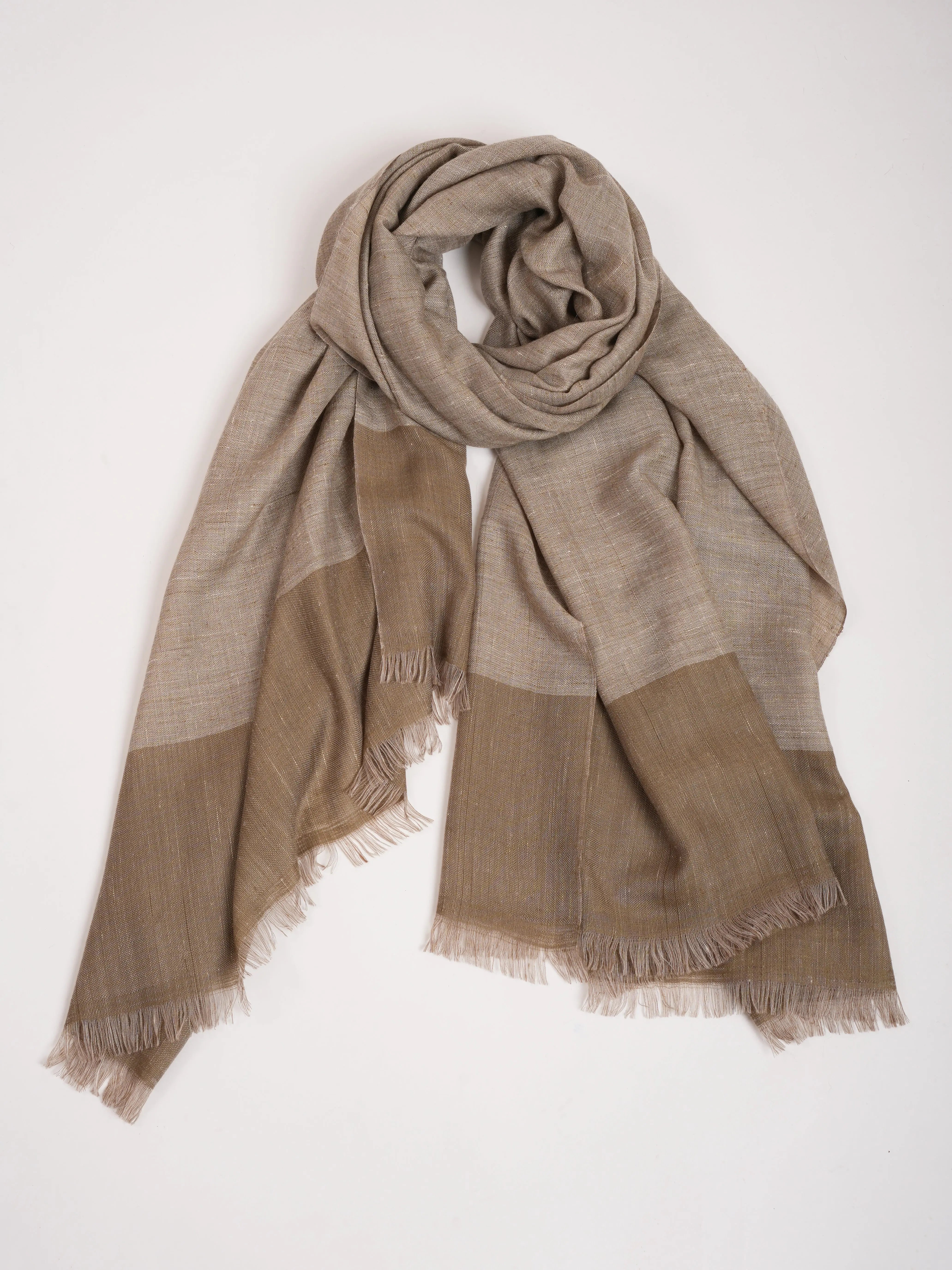 Featherlight Handwoven Kashmiri Pashmina Shawl Shahkaar