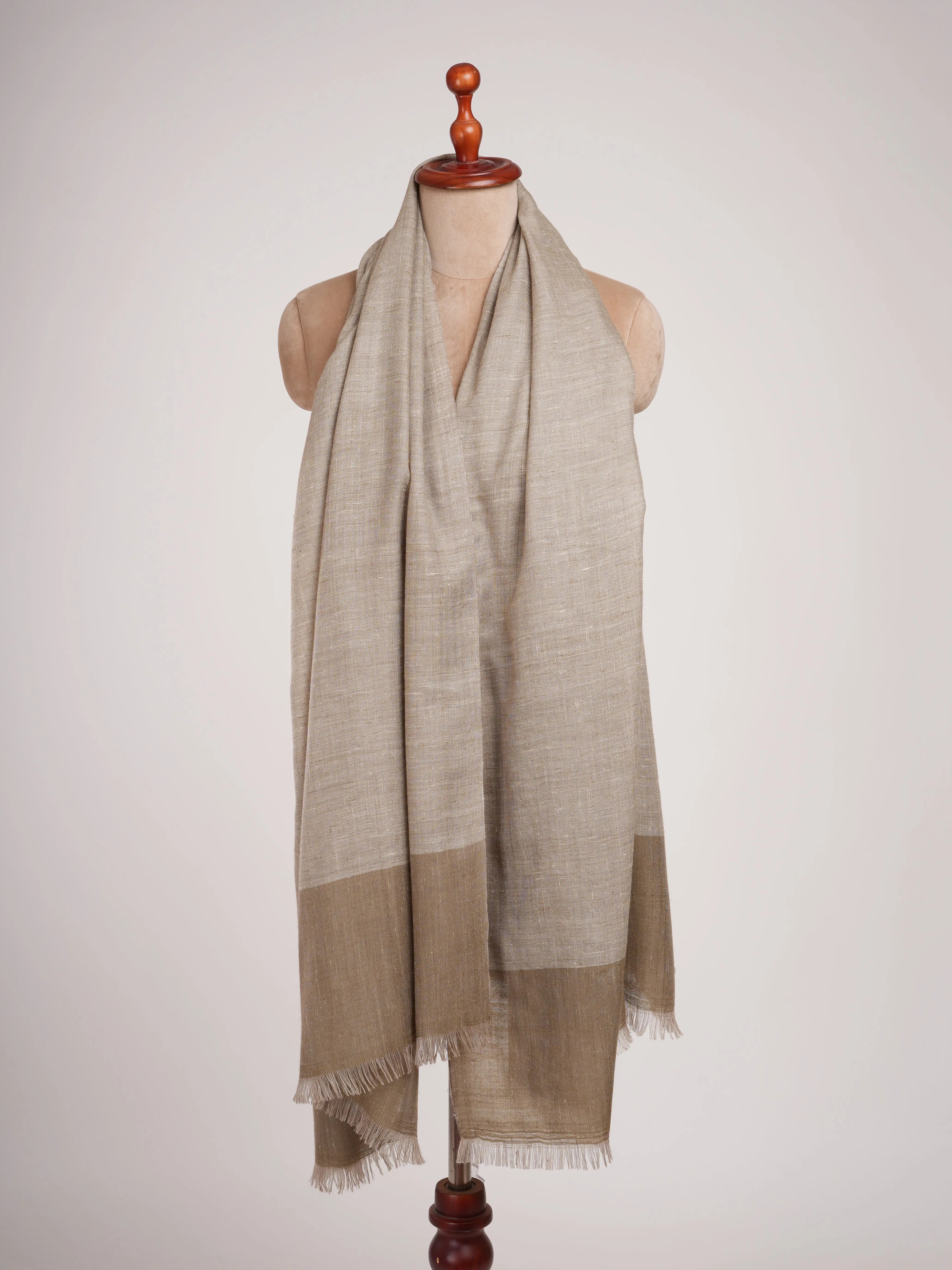 Featherlight Handwoven Kashmiri Pashmina Shawl Shahkaar