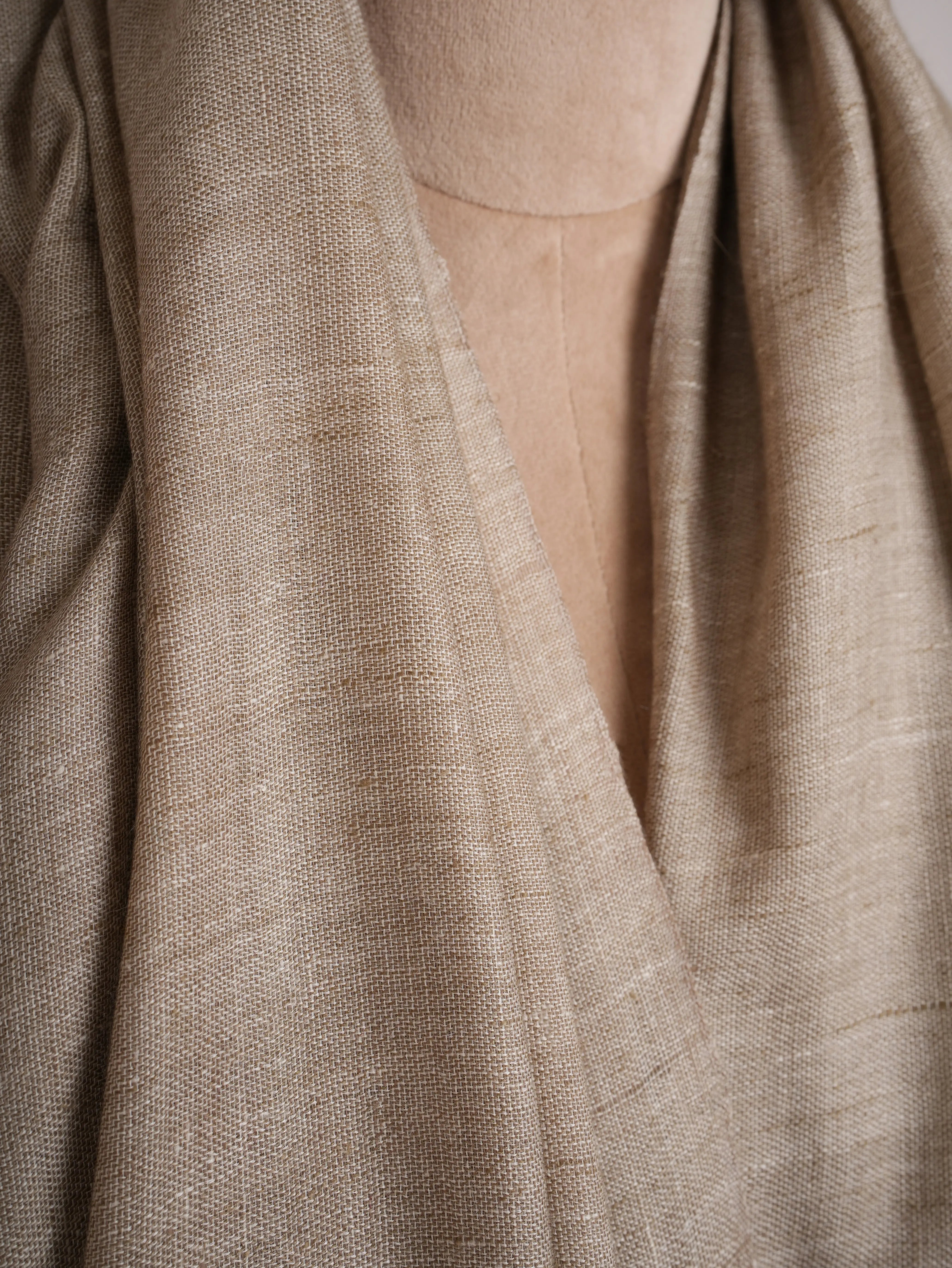 Featherlight Handwoven Kashmiri Pashmina Shawl Shahkaar