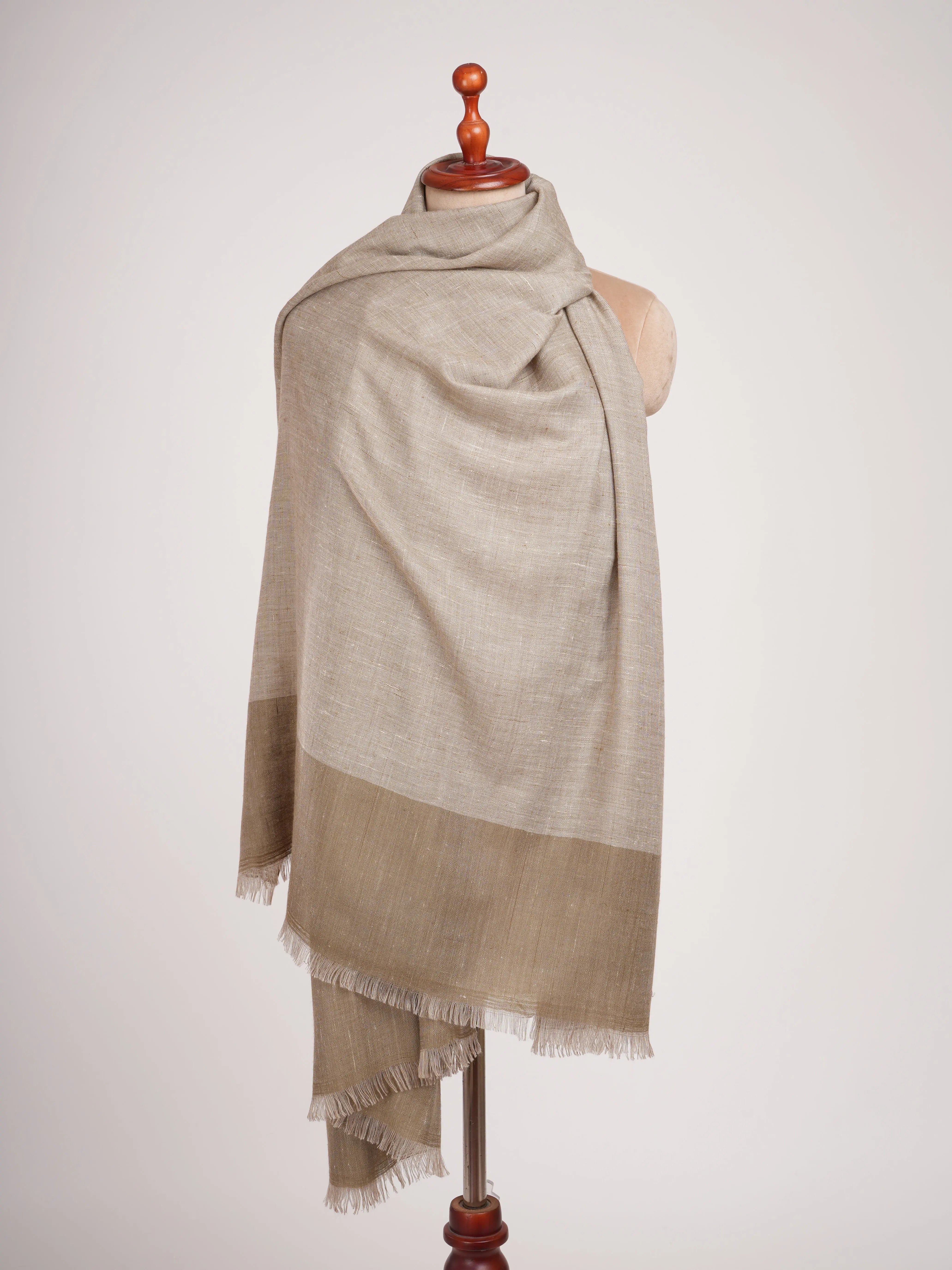 Featherlight Handwoven Kashmiri Pashmina Shawl Shahkaar