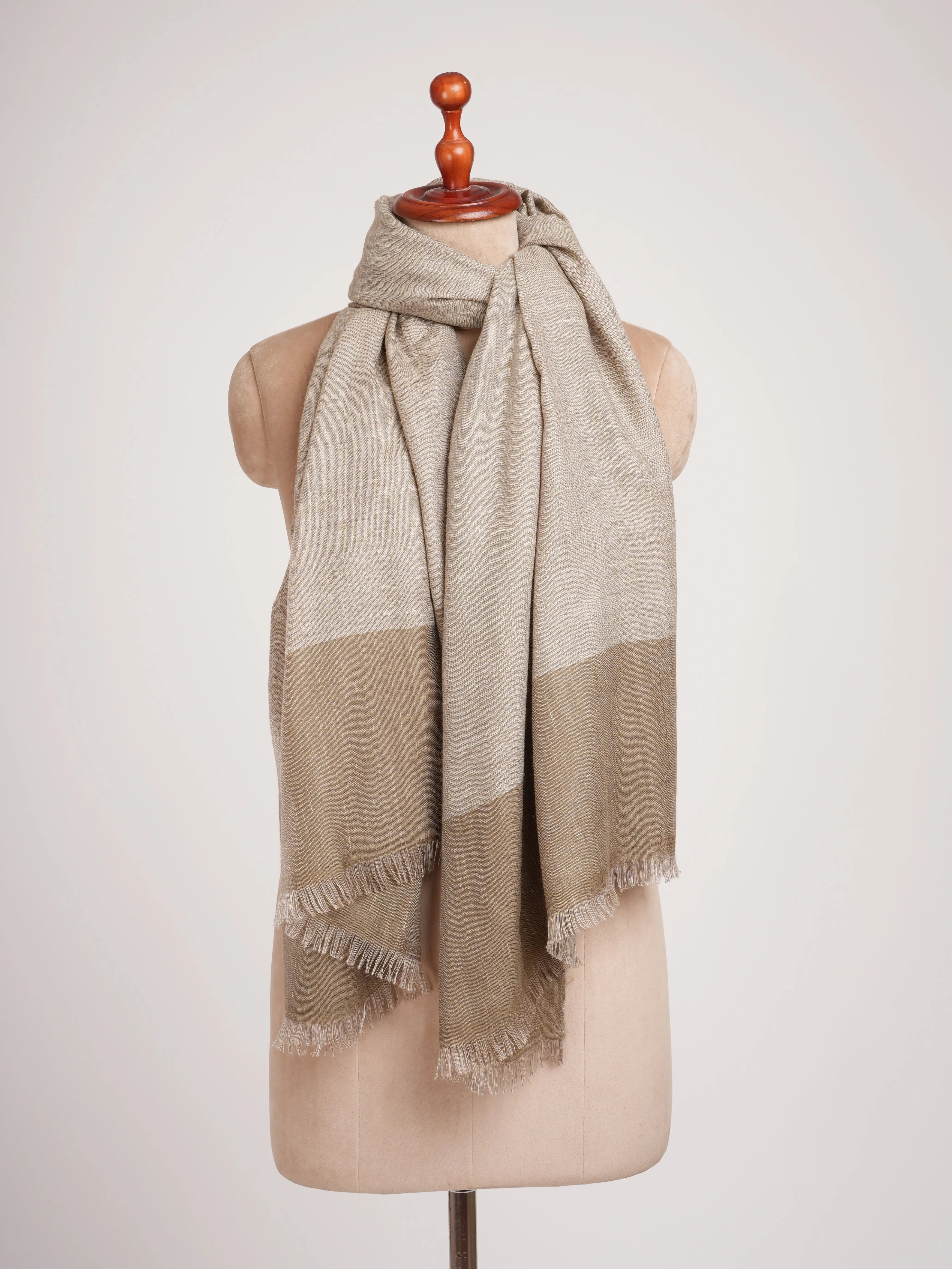 Featherlight Handwoven Kashmiri Pashmina Shawl Shahkaar
