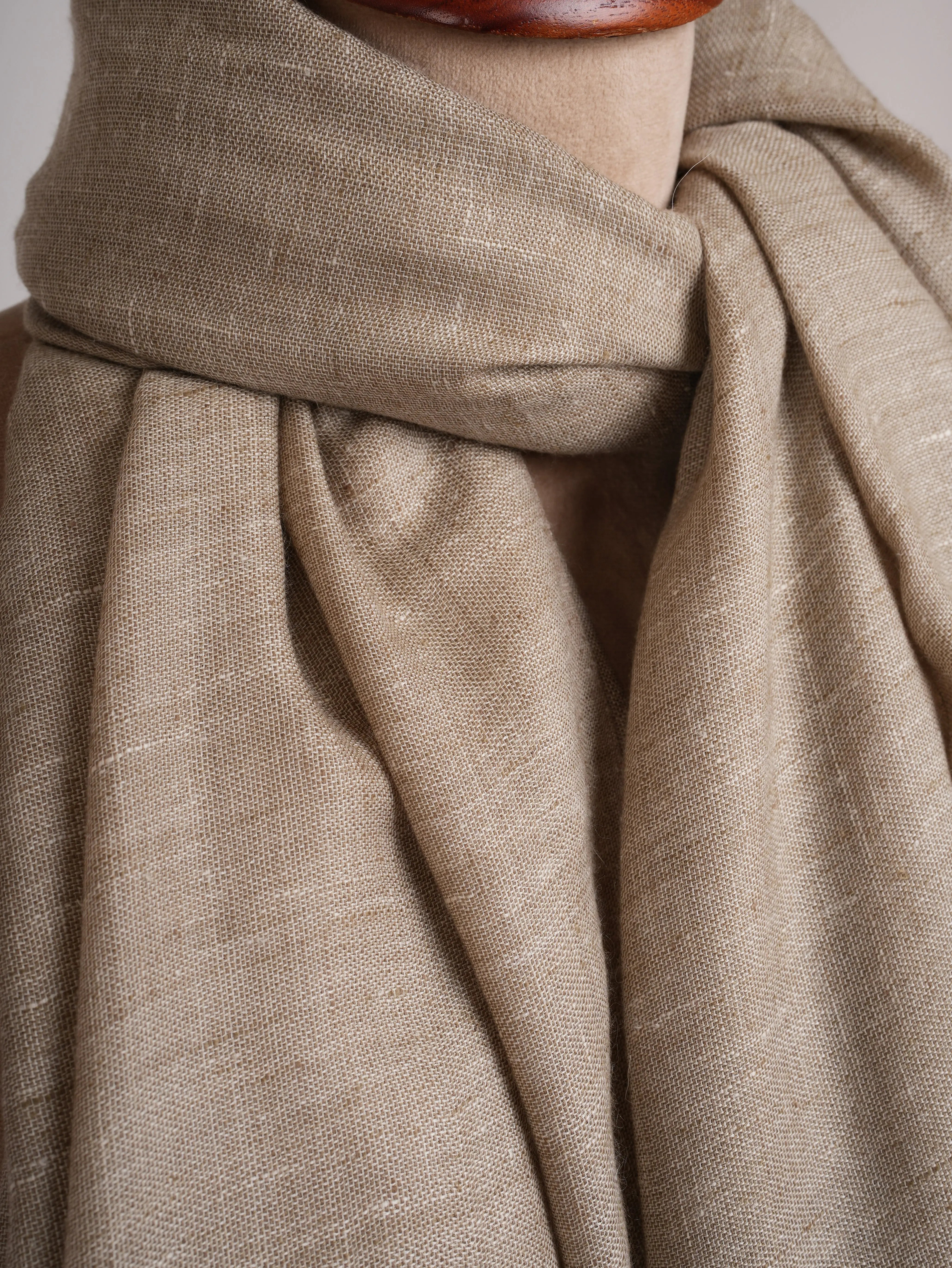 Featherlight Handwoven Kashmiri Pashmina Shawl Shahkaar