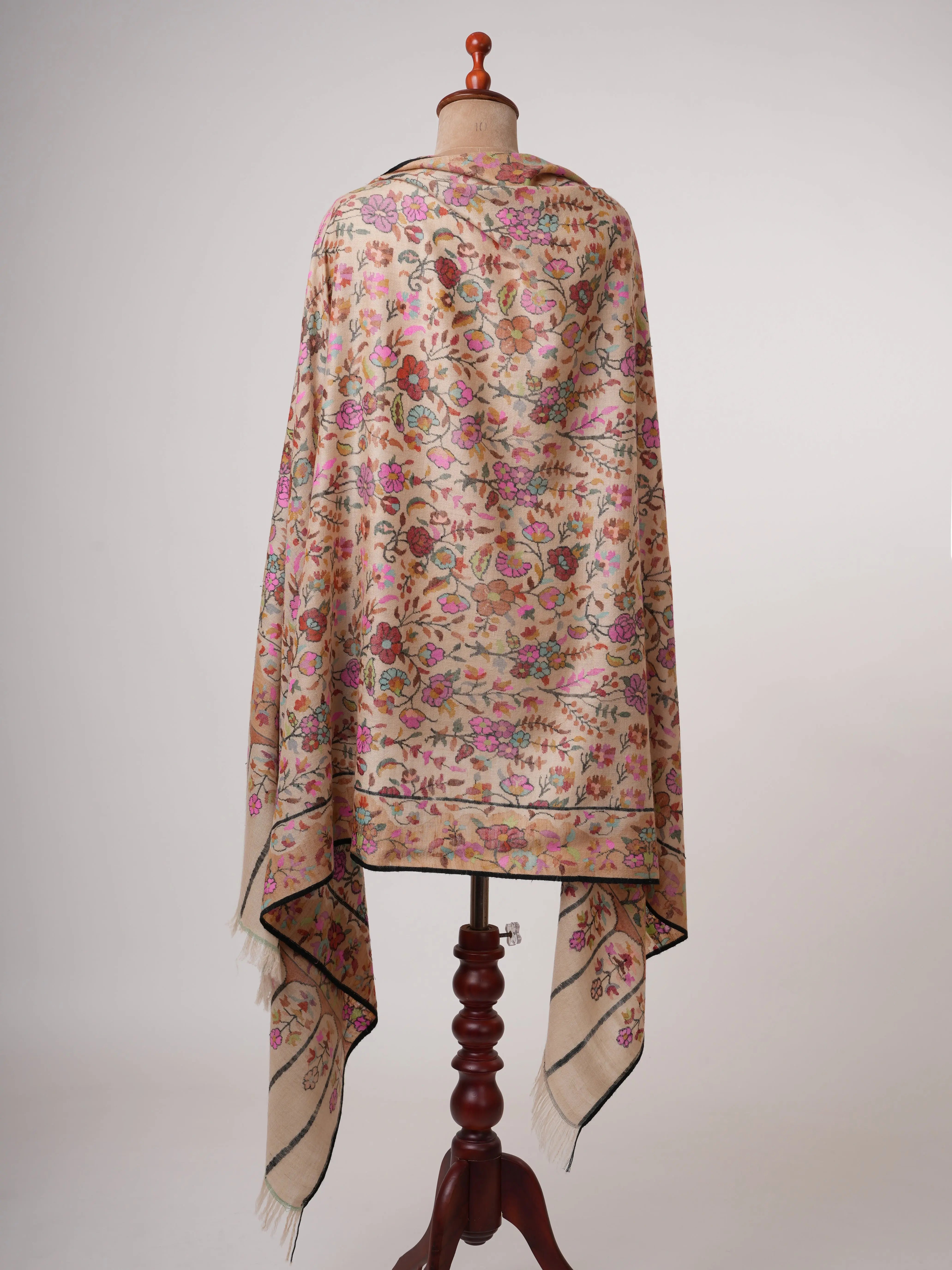 Fine Handwoven Cream Kani Pashmina Shawl with Floral Motifs & Outline Shahkaar
