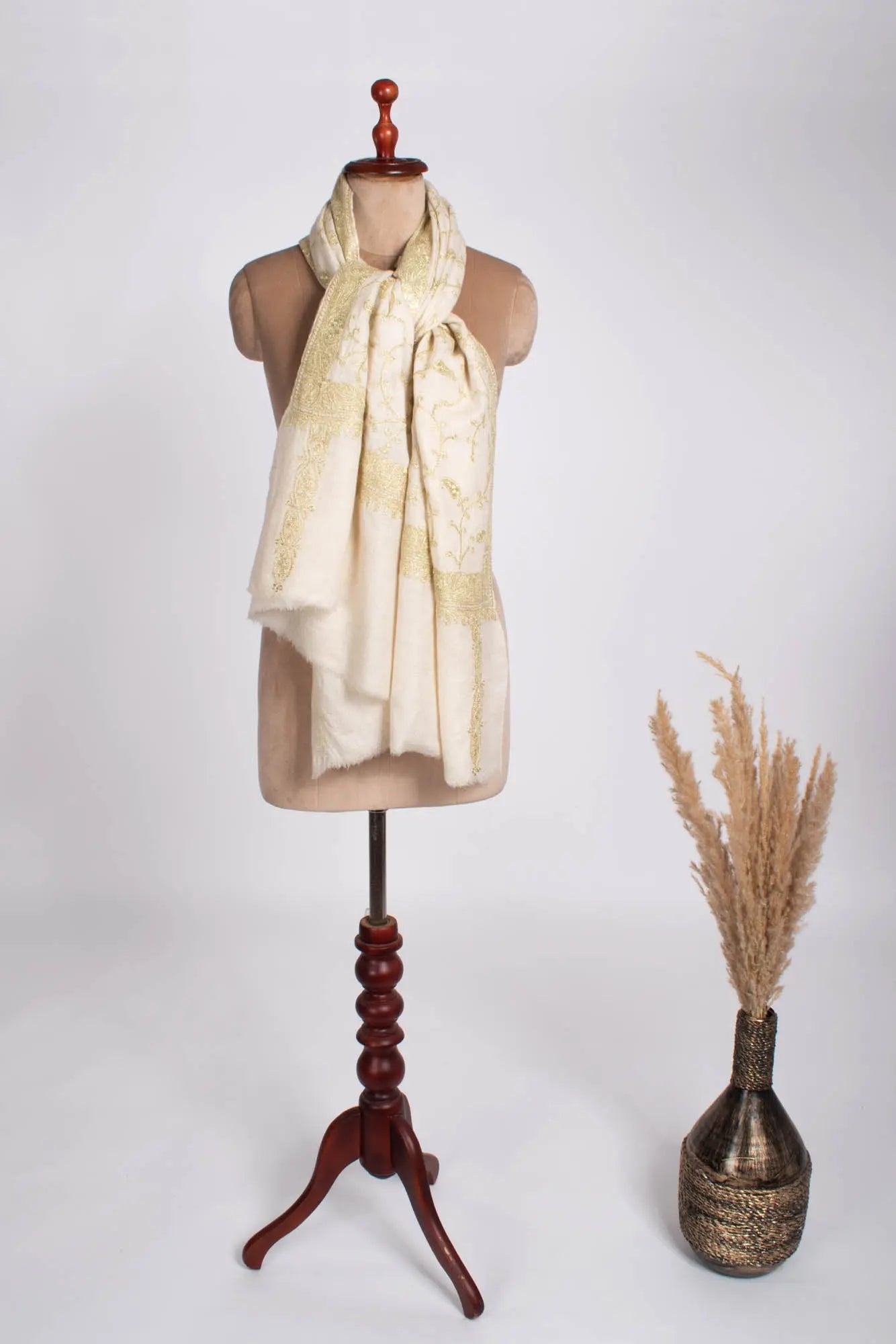 Gi Certified Hand Spun Tilla Embroidered Shawl - WAILUKU Shahkaar