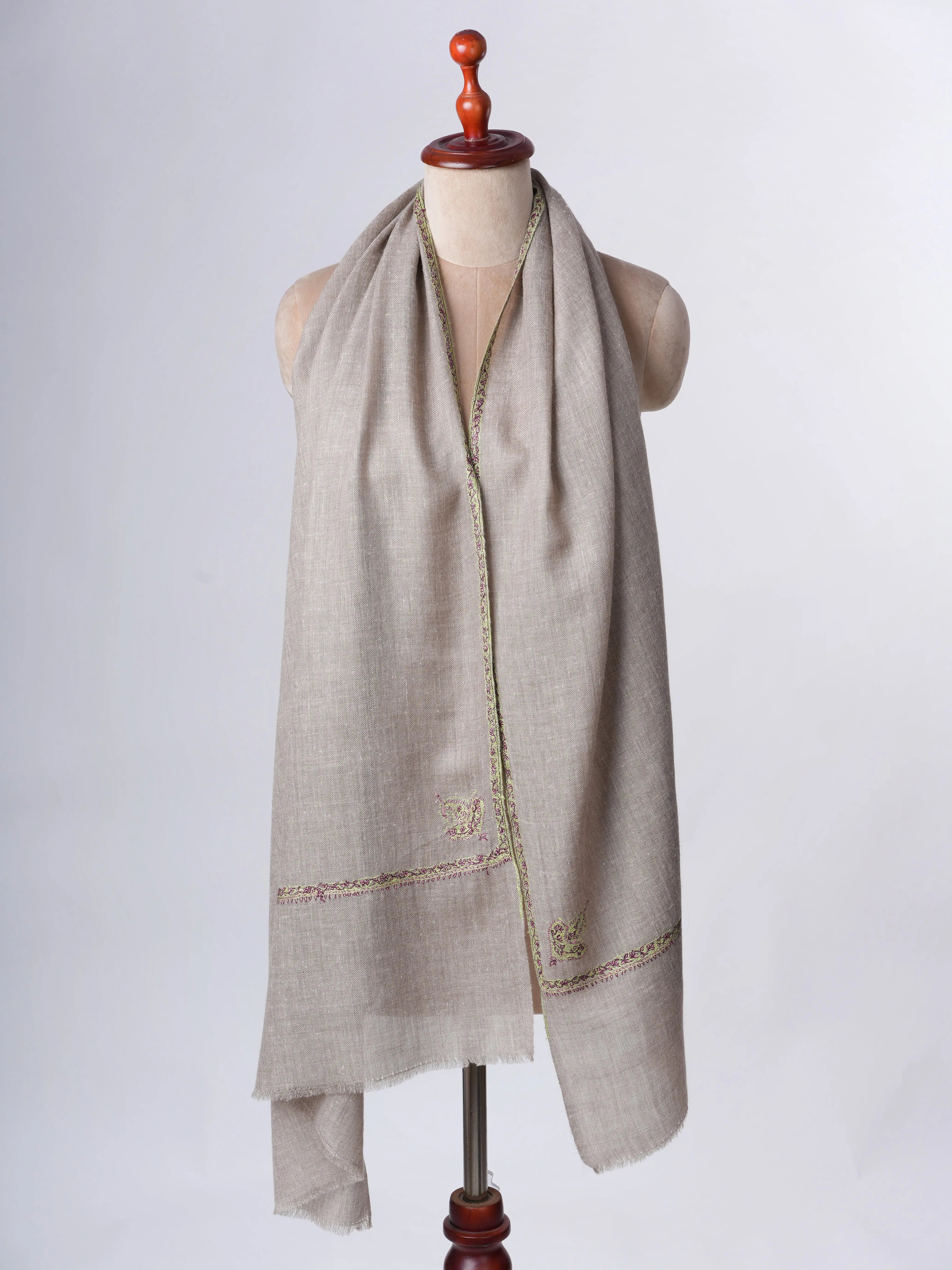 Grey Baby Soft Cashmere Scarf with Bail Embroidery – Handloomed Shahkaar