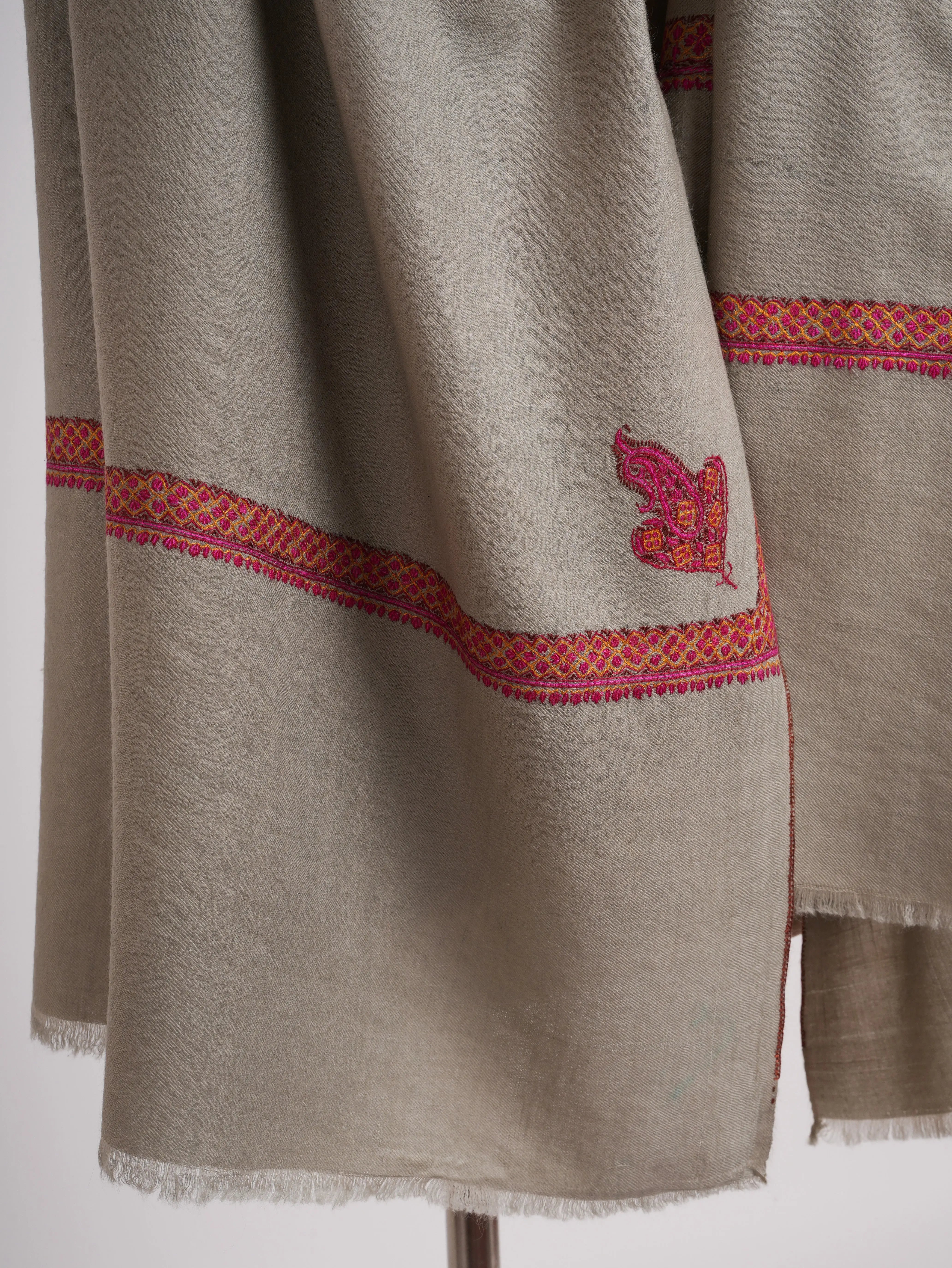Grey Handloomed Kashmiri XL Pashmina Embroidered Shawl Shahkaar