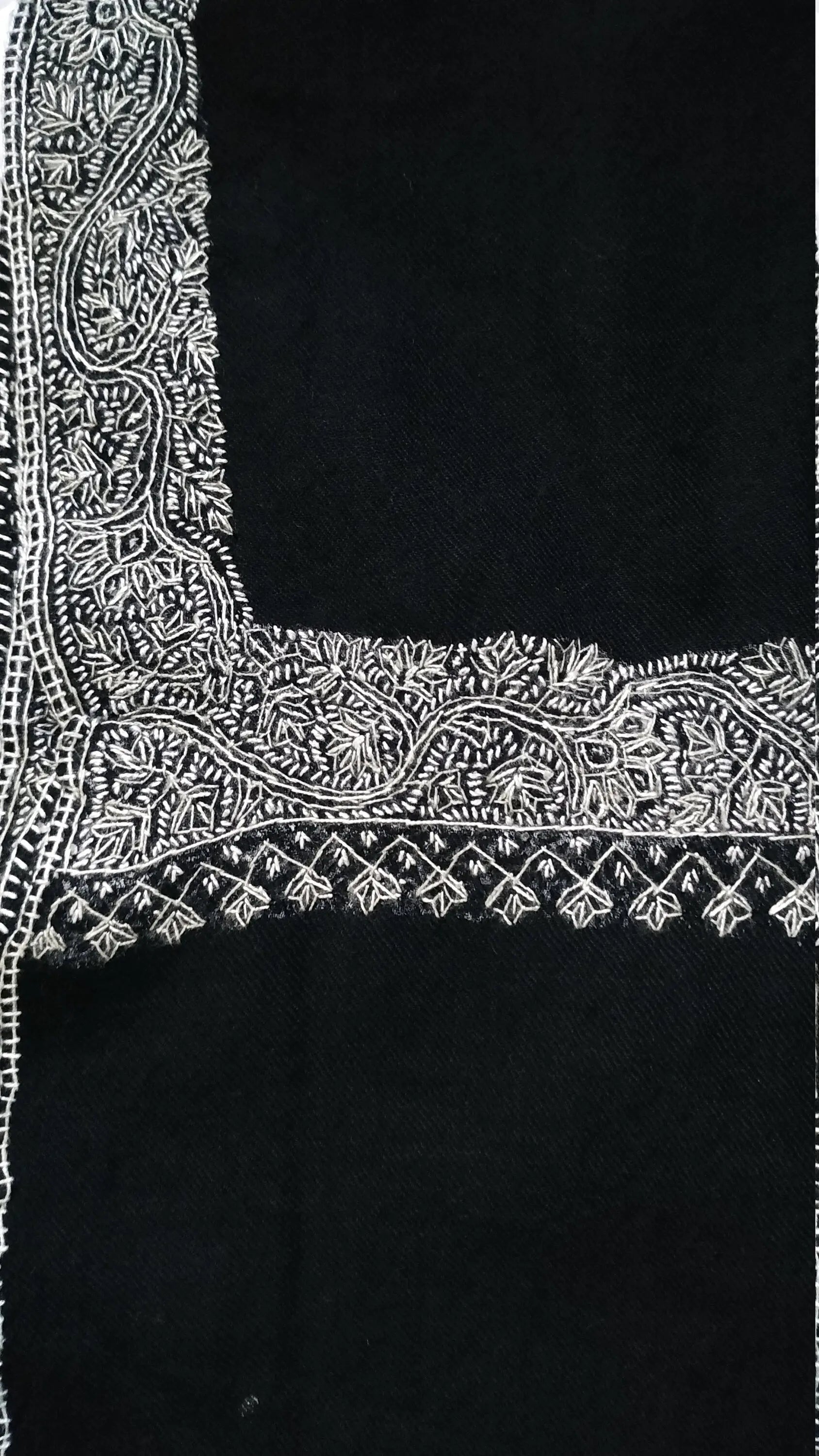 Hand Embroided Fine Wool Shawl Shahkaar