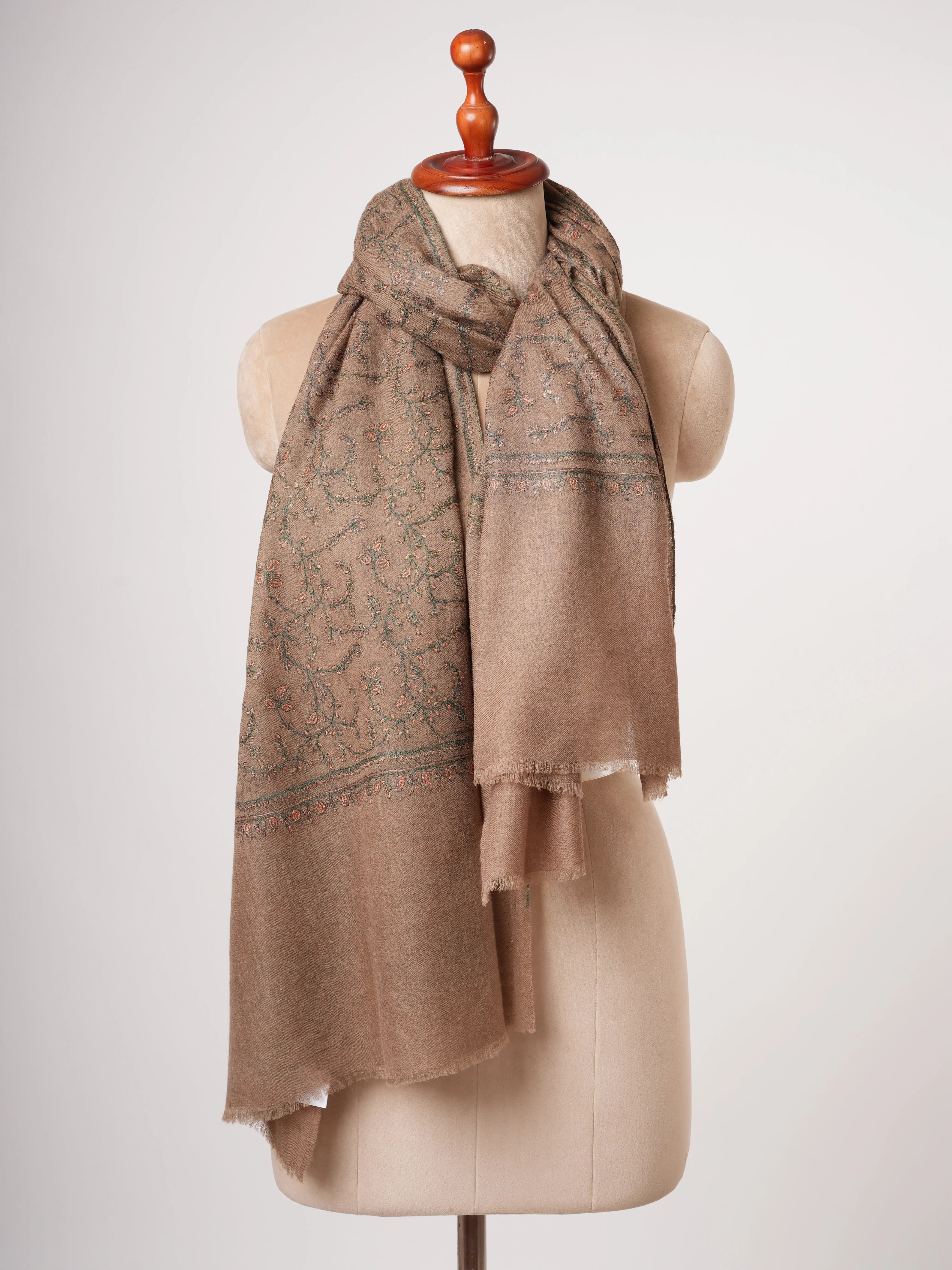 Hand Embroidered Cashmere Scarf with Fine Jali Motif – Luxurious & Elegant Shahkaar