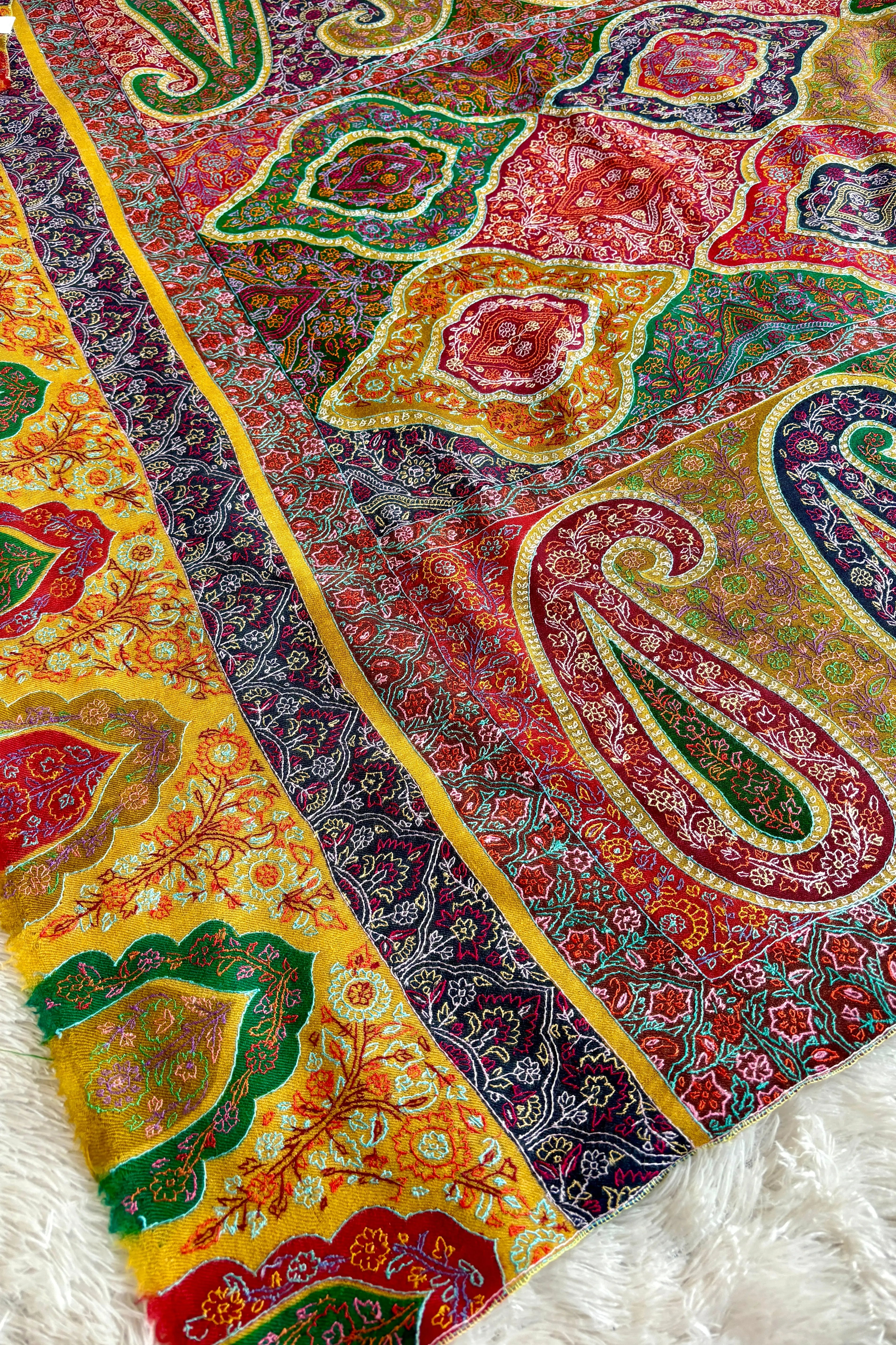Hand Embroidered Kashmiri Pashmina Shawl - PALI Shahkaar