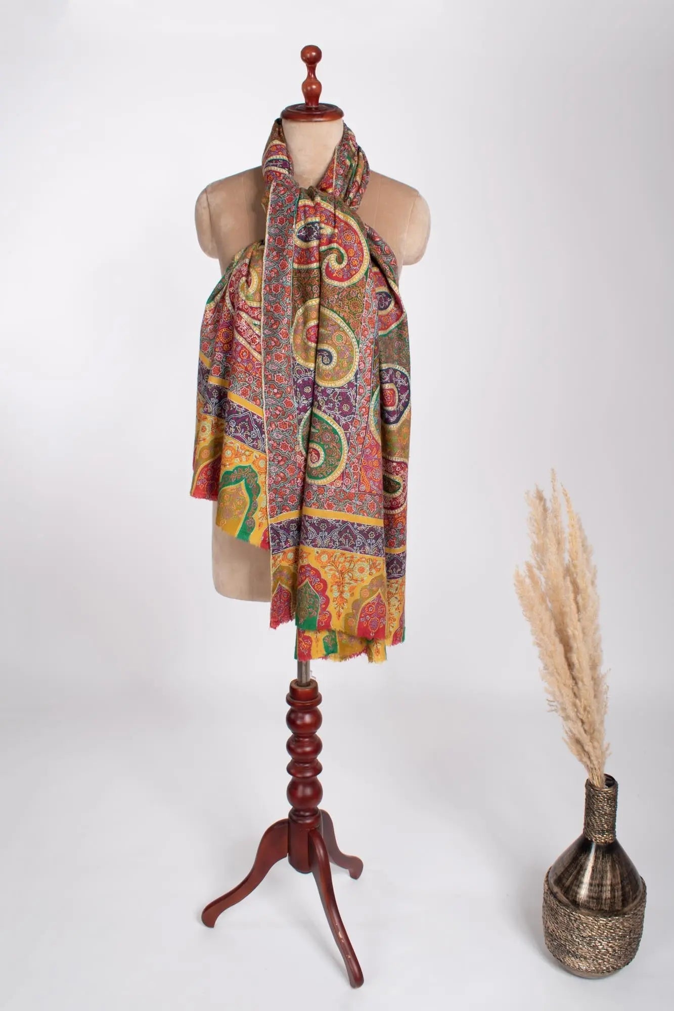 Hand Embroidered Kashmiri Pashmina Shawl - PALI Shahkaar
