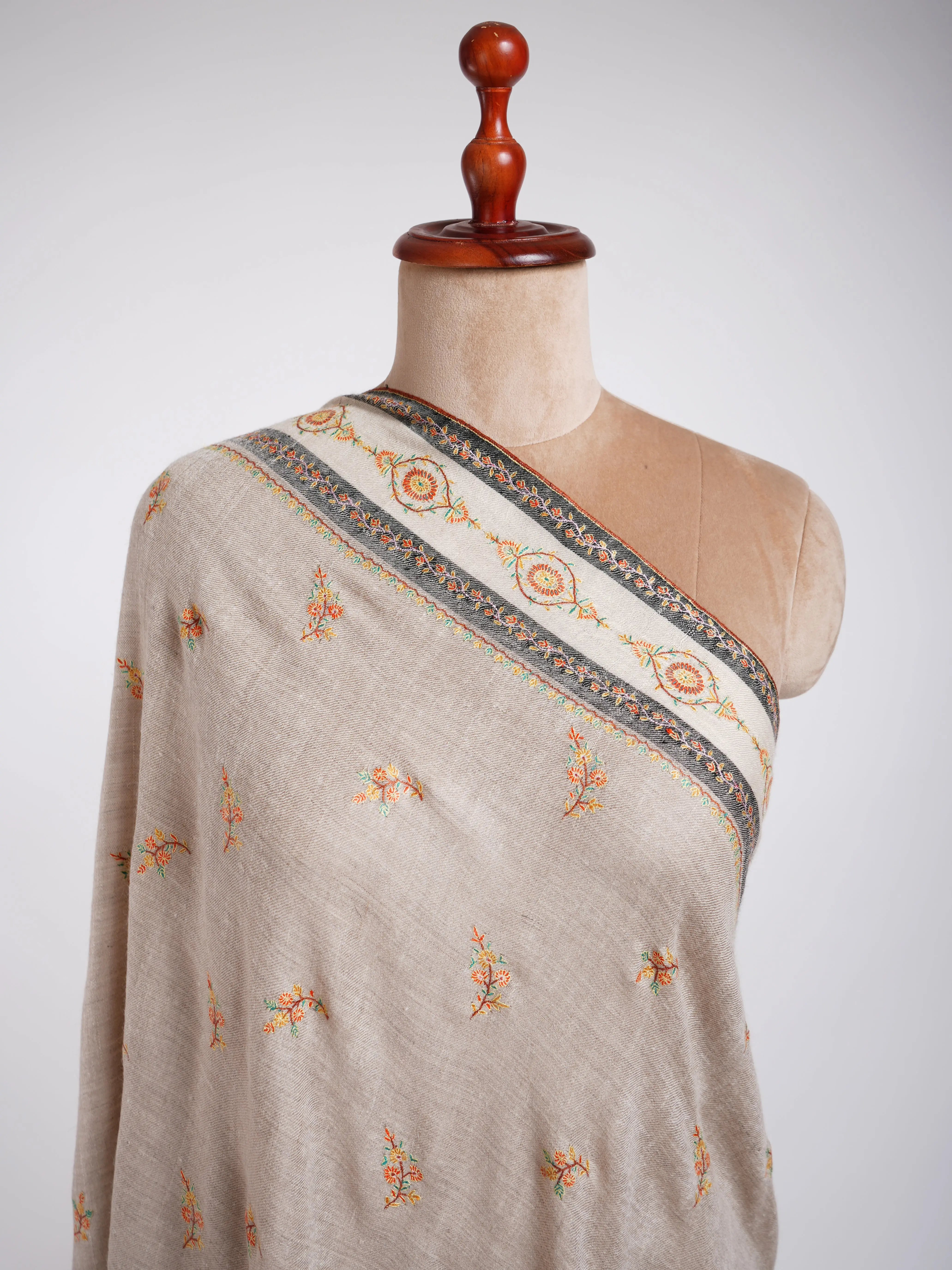 Hand Embroidered Palla Buti Pashmina Shawl Shahkaar