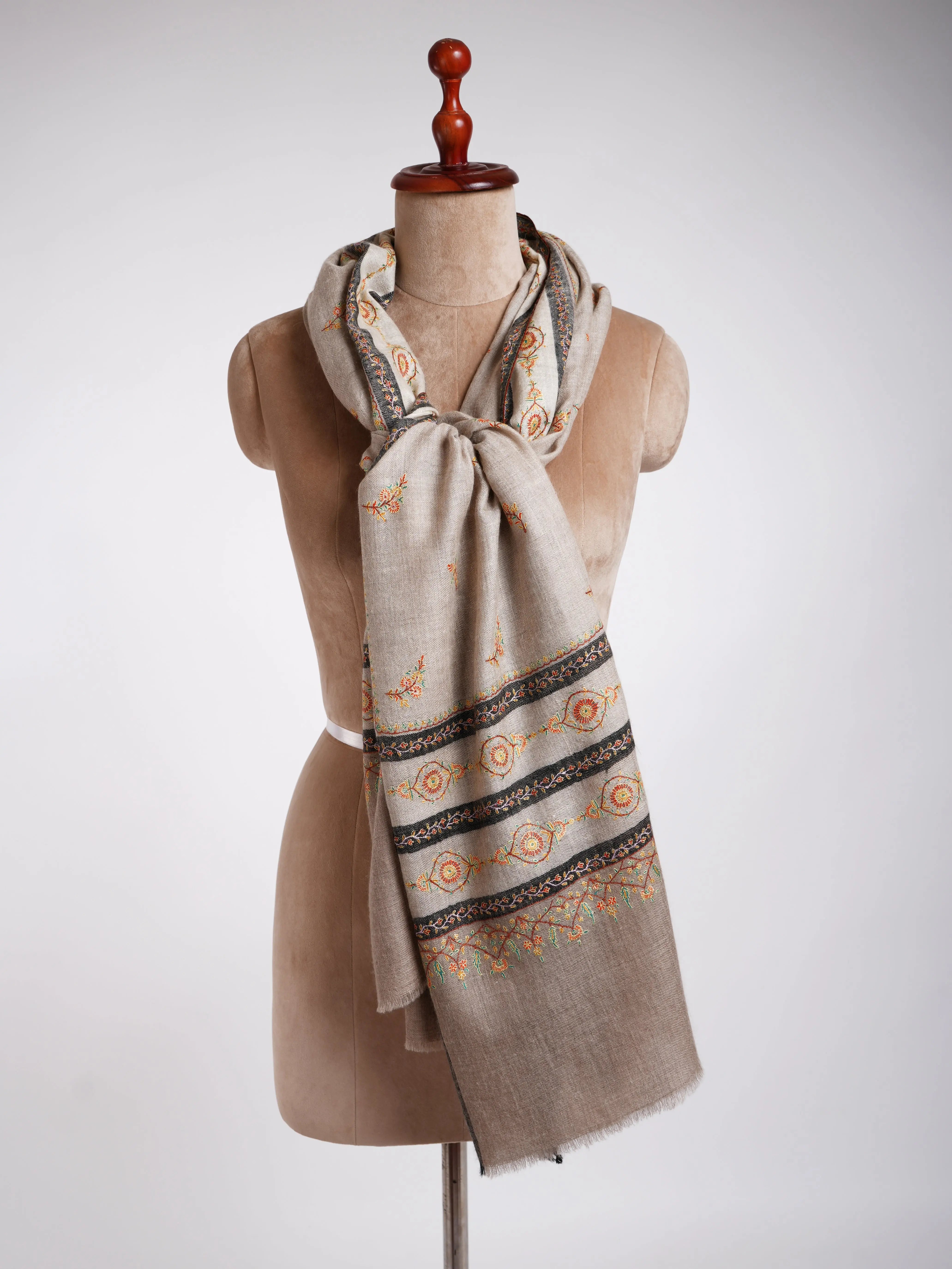 Hand Embroidered Palla Buti Pashmina Shawl Shahkaar